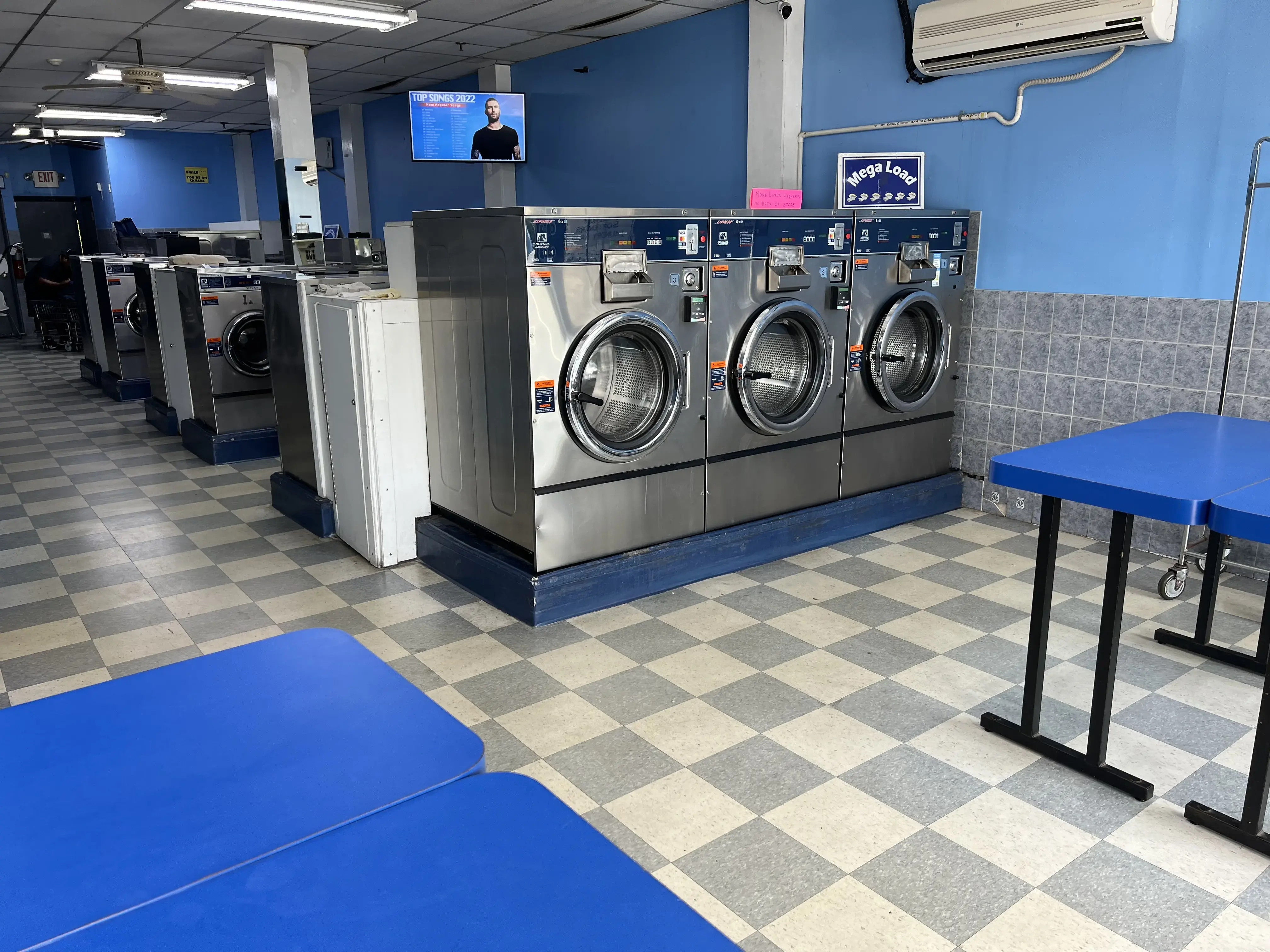Quick Wash Laundromat thumbnail 1