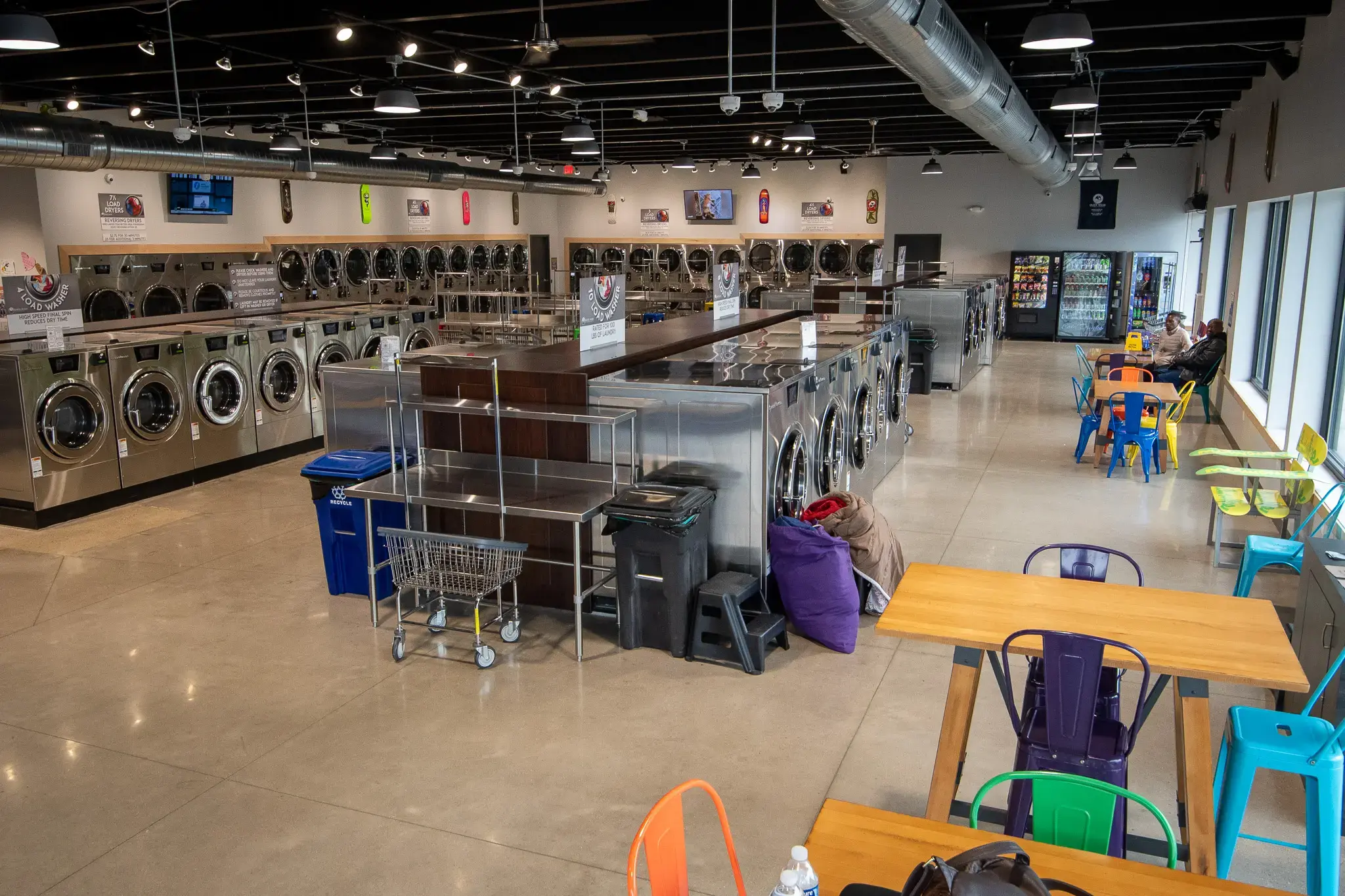 Quick Wash Laundromats on Villard location