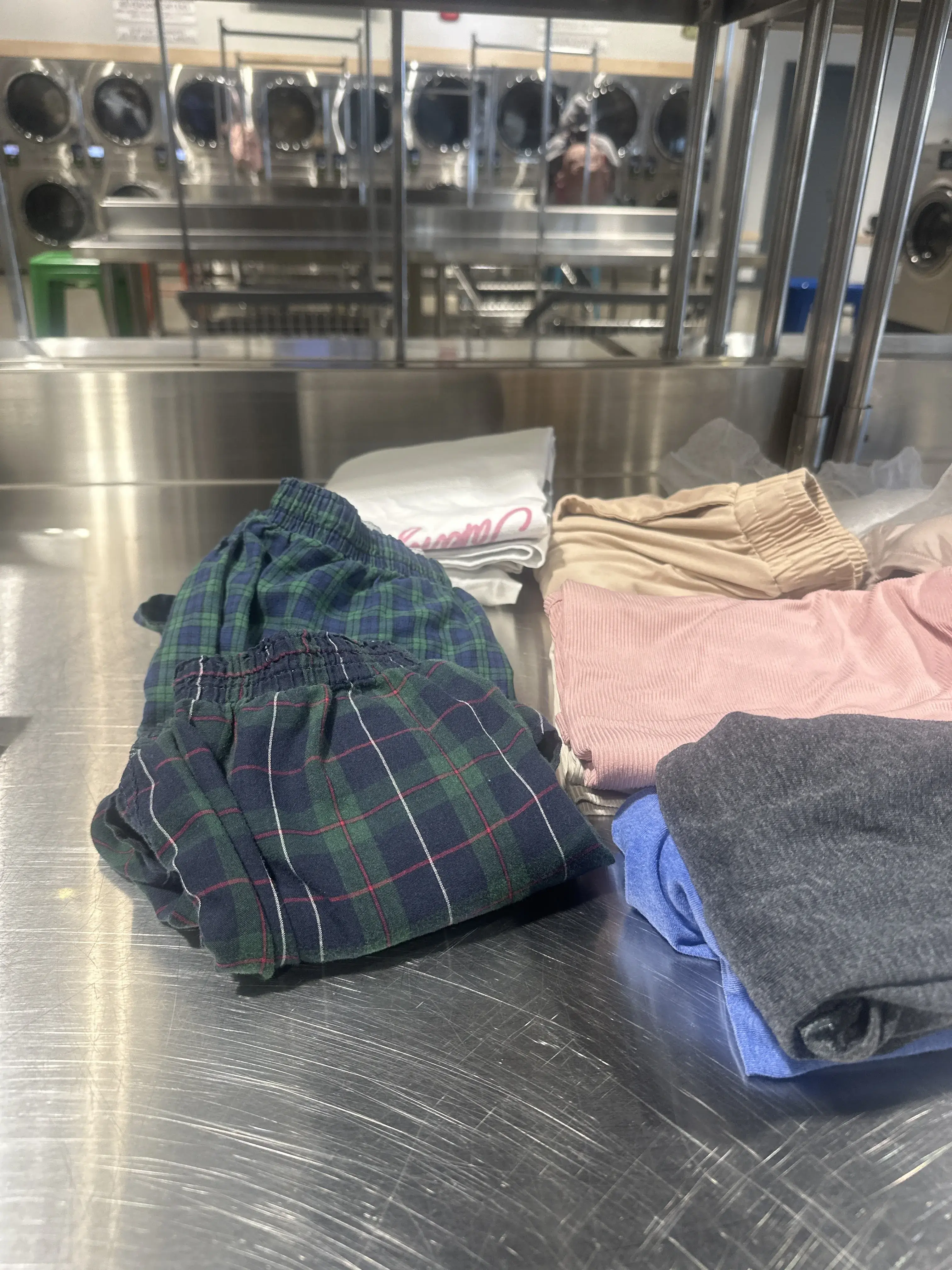 Quick Wash Laundromats on Villard - Image 9