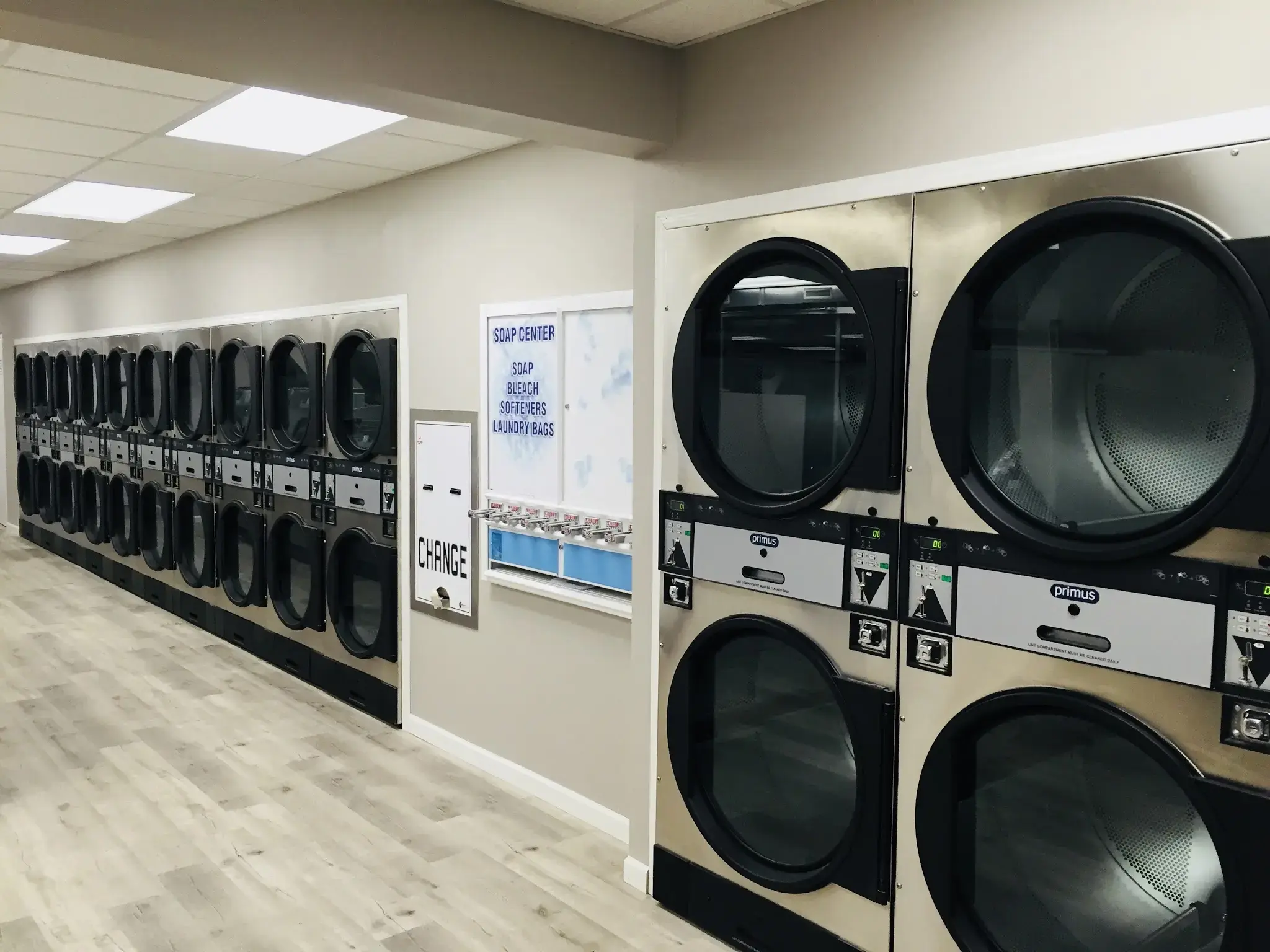 Quickclean Laundromat - Image 2
