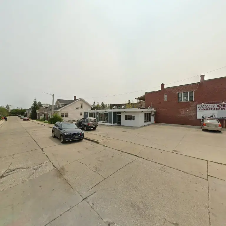 Quickclean Laundromat - Image 16