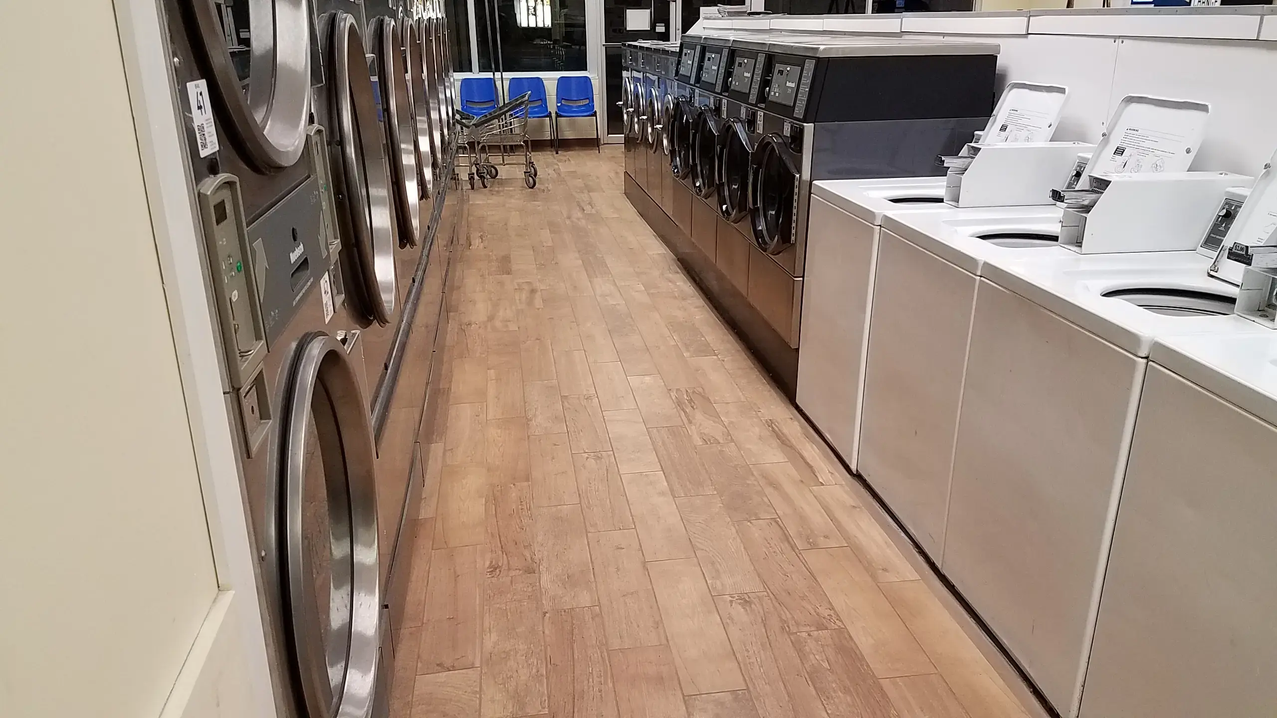 Quickwash Coin Laundry - Image 9