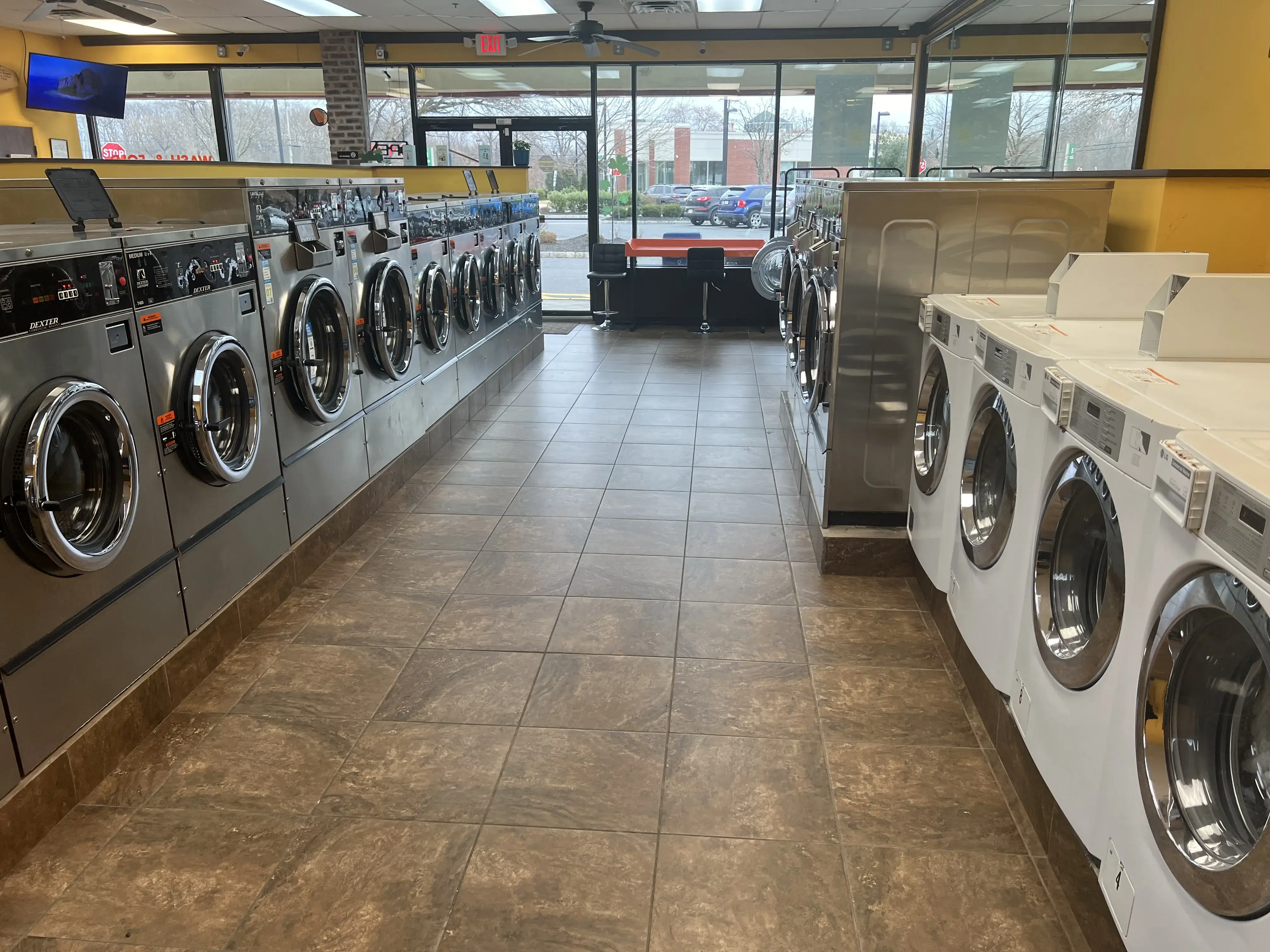 Quickwash laundromat - Image 19