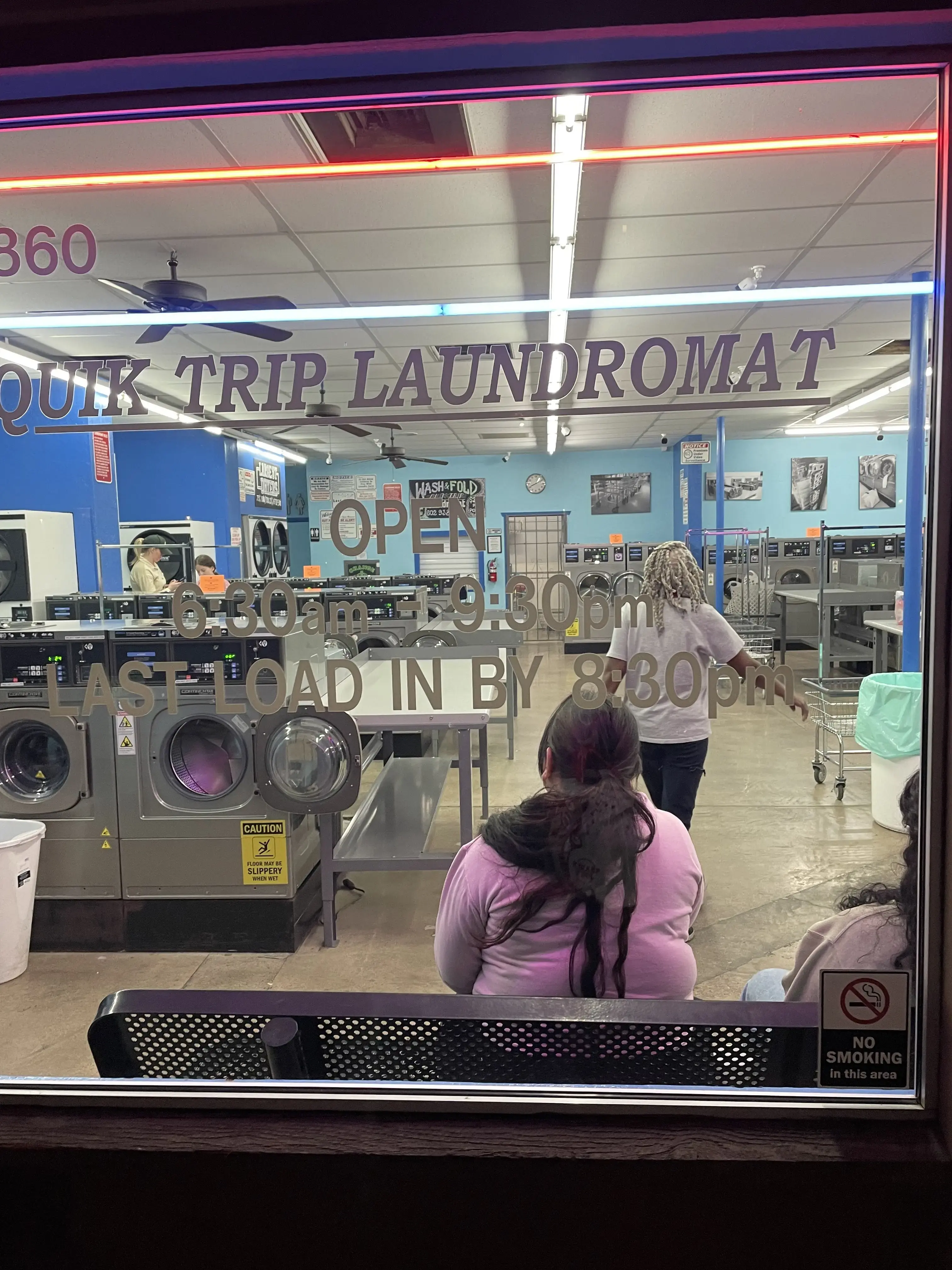 Quik Trip Laundromat - Image 15