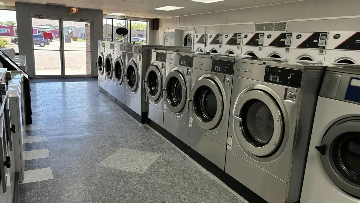 Quik Wash Laundromat thumbnail 2