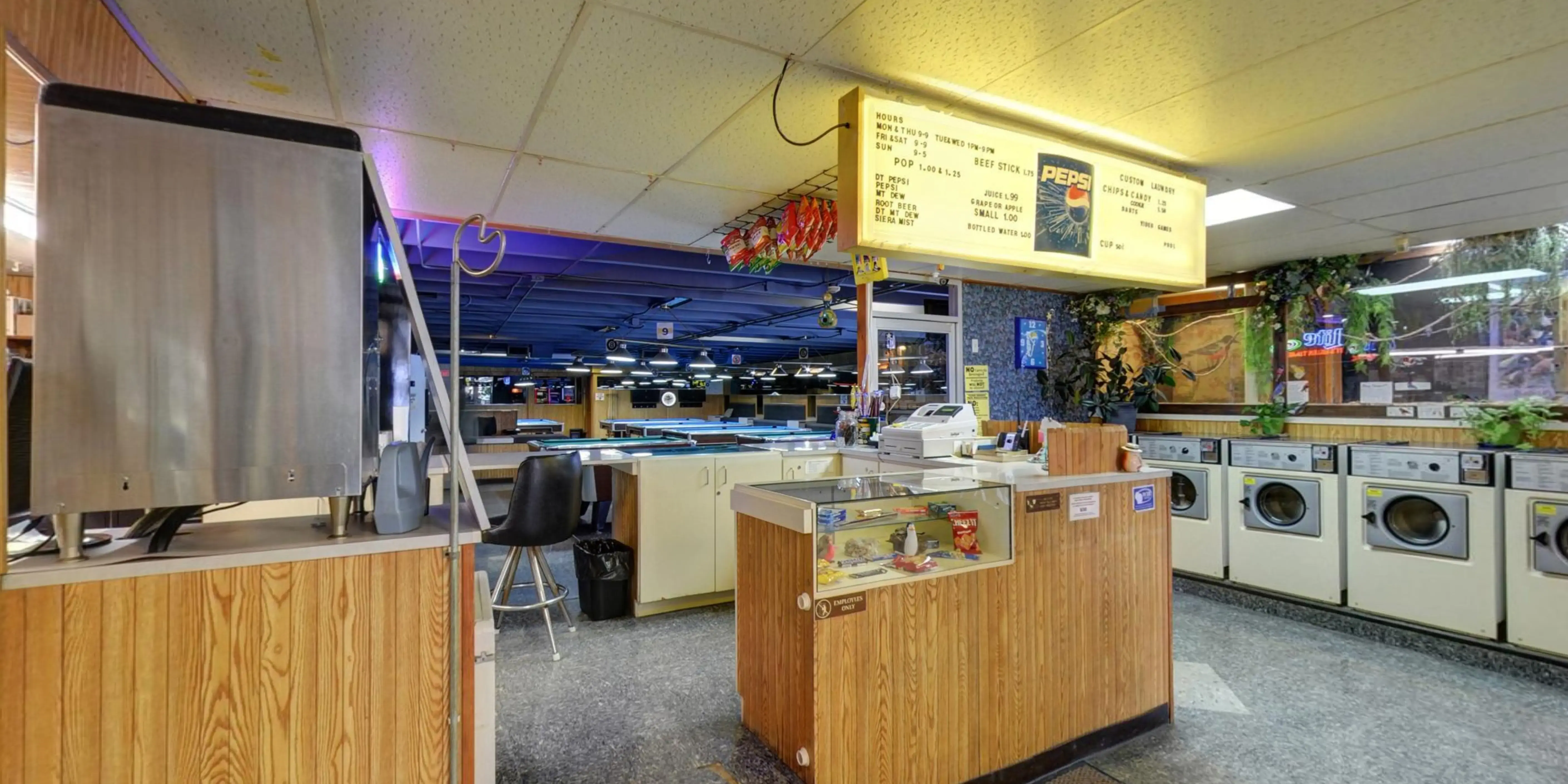 Quik Wash Laundromat thumbnail 3