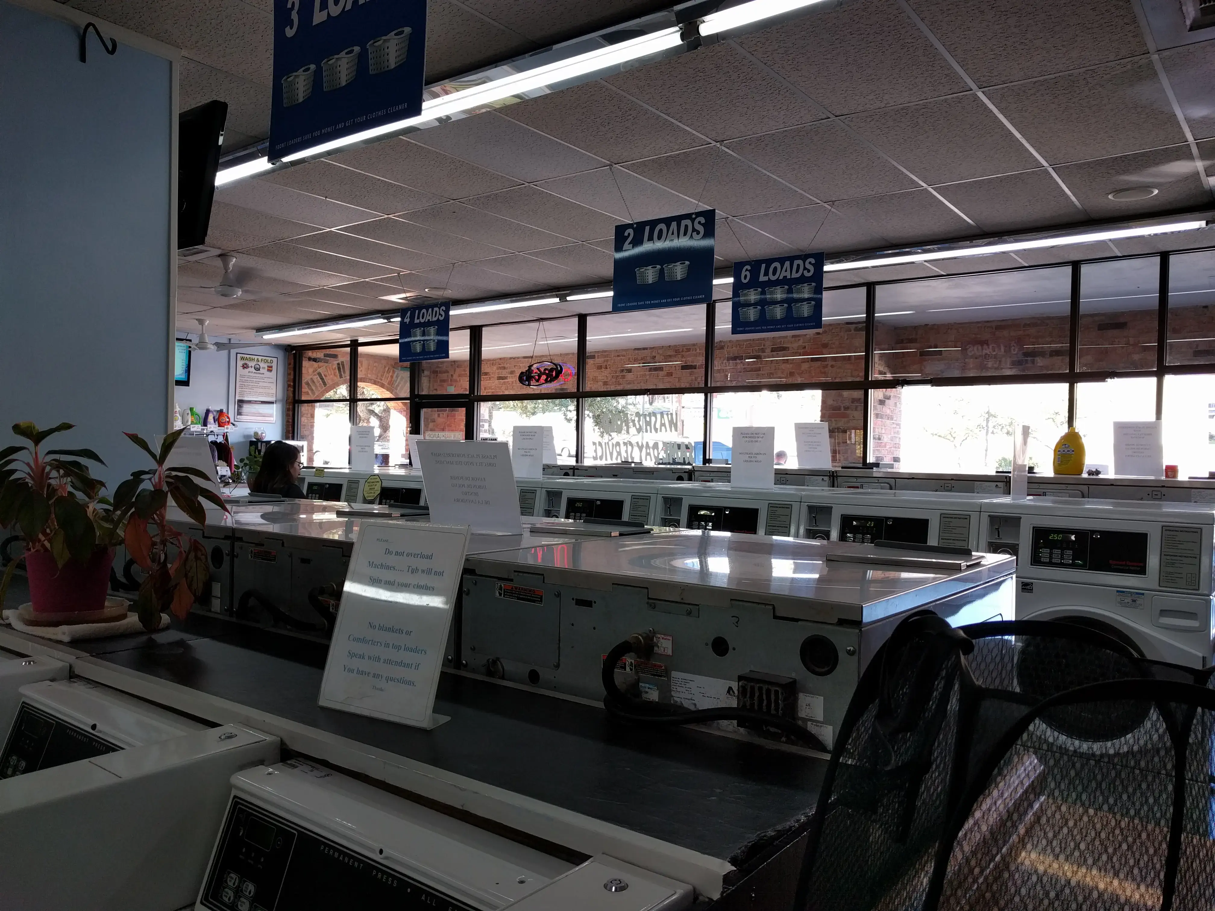 Quik Wash Laundry thumbnail 7