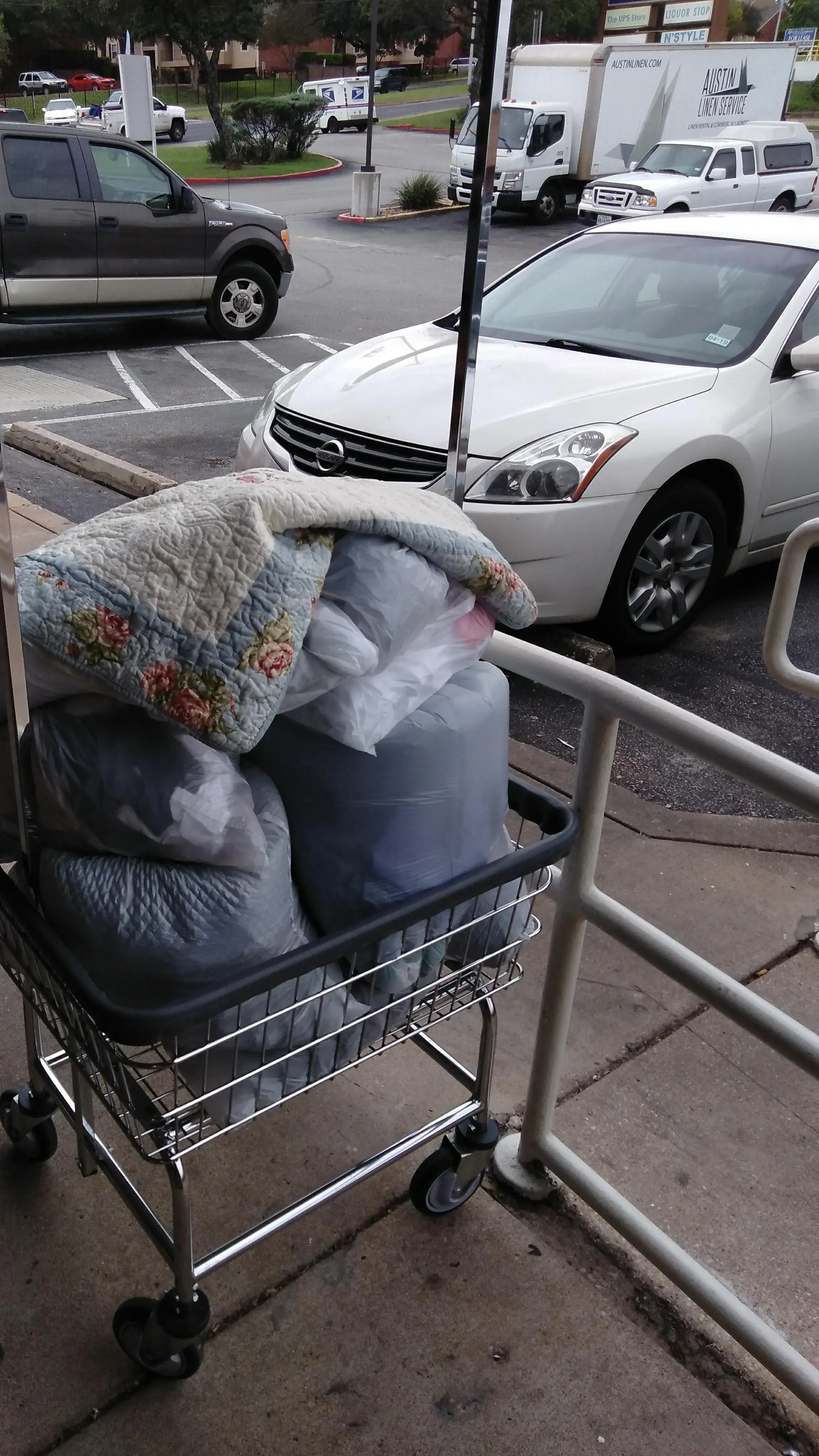 Quik Wash Laundry - Image 18