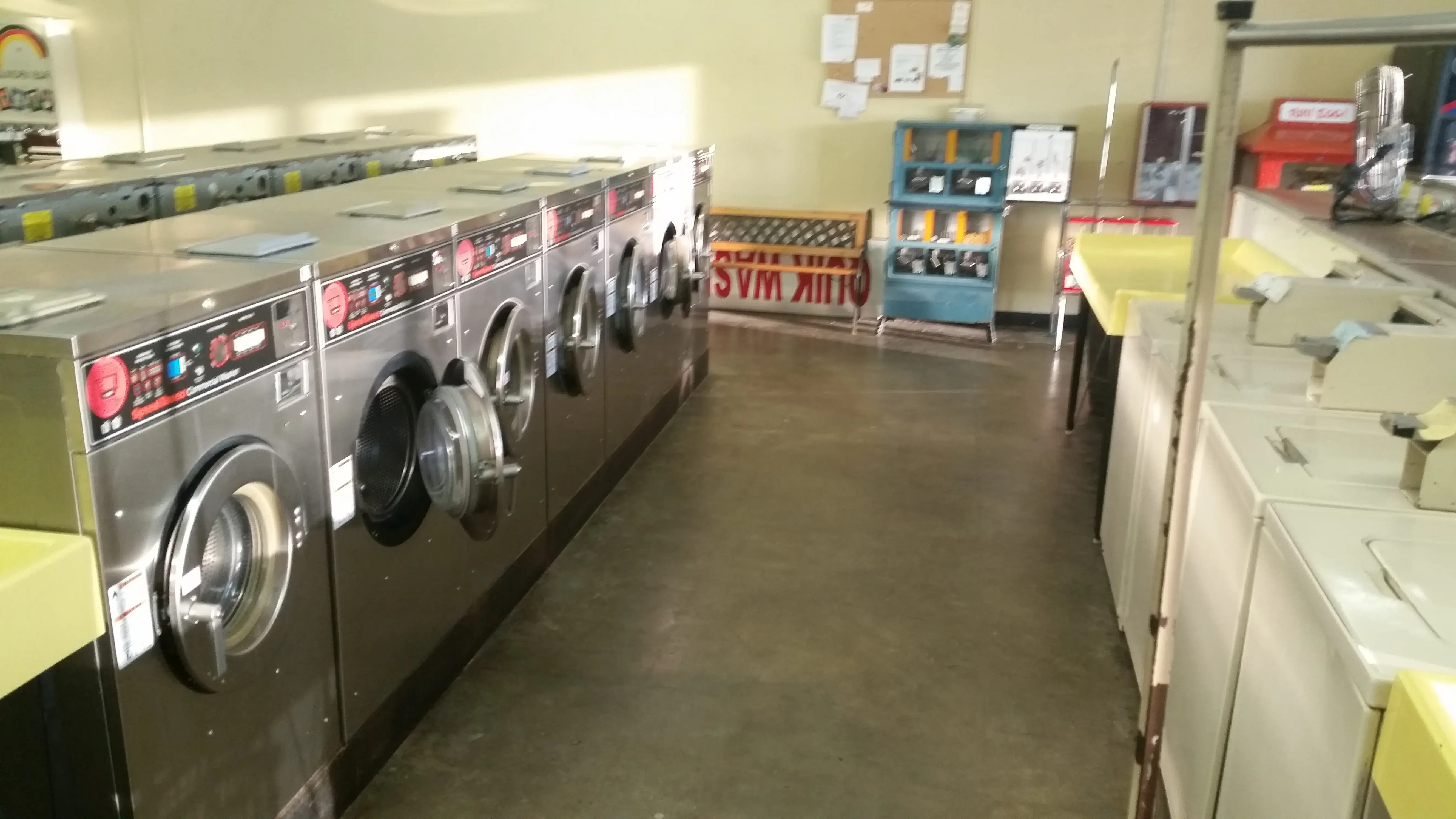 Quik Wash Laundry thumbnail 13