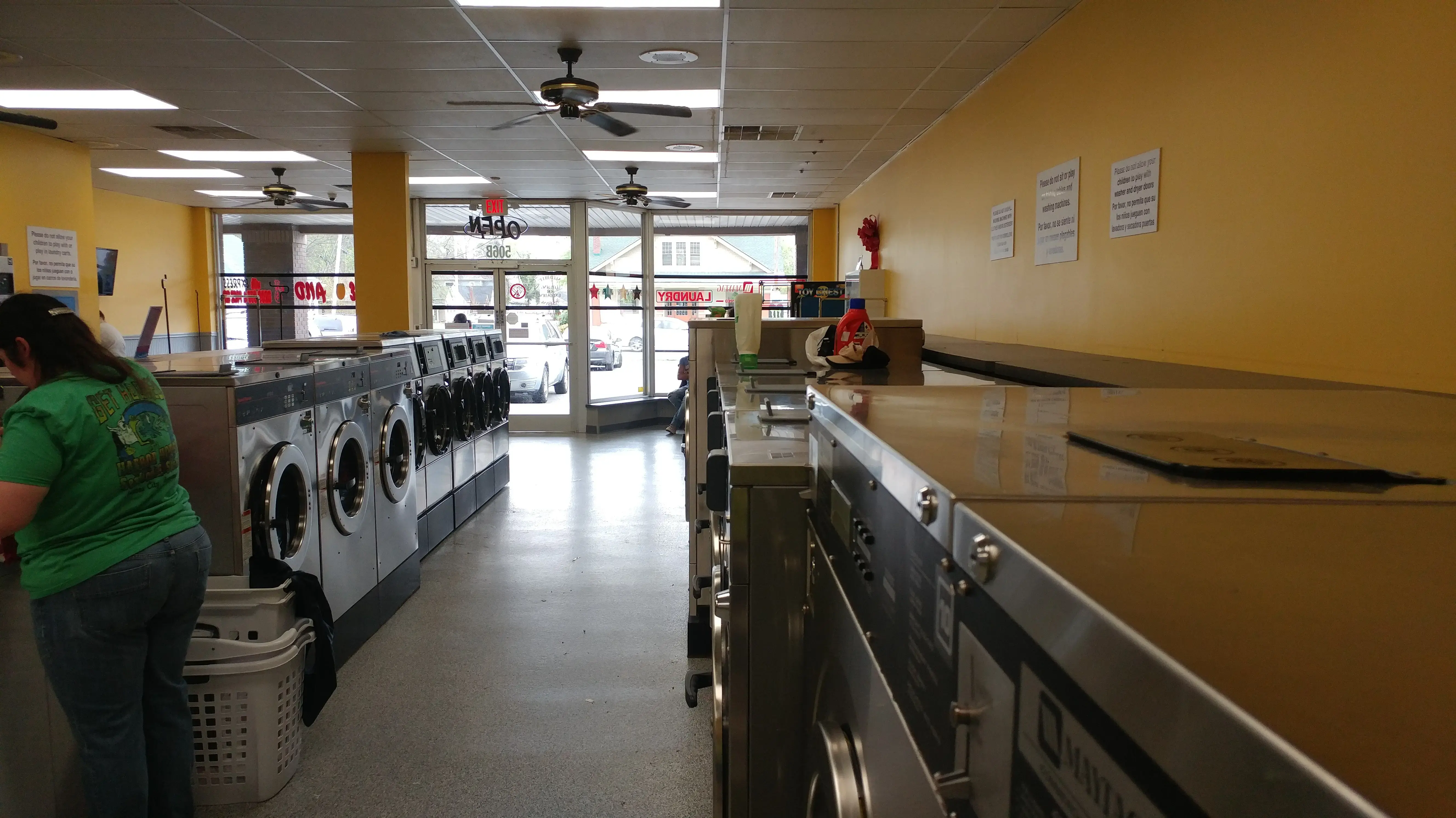 Quik Wash Laundry - Image 7
