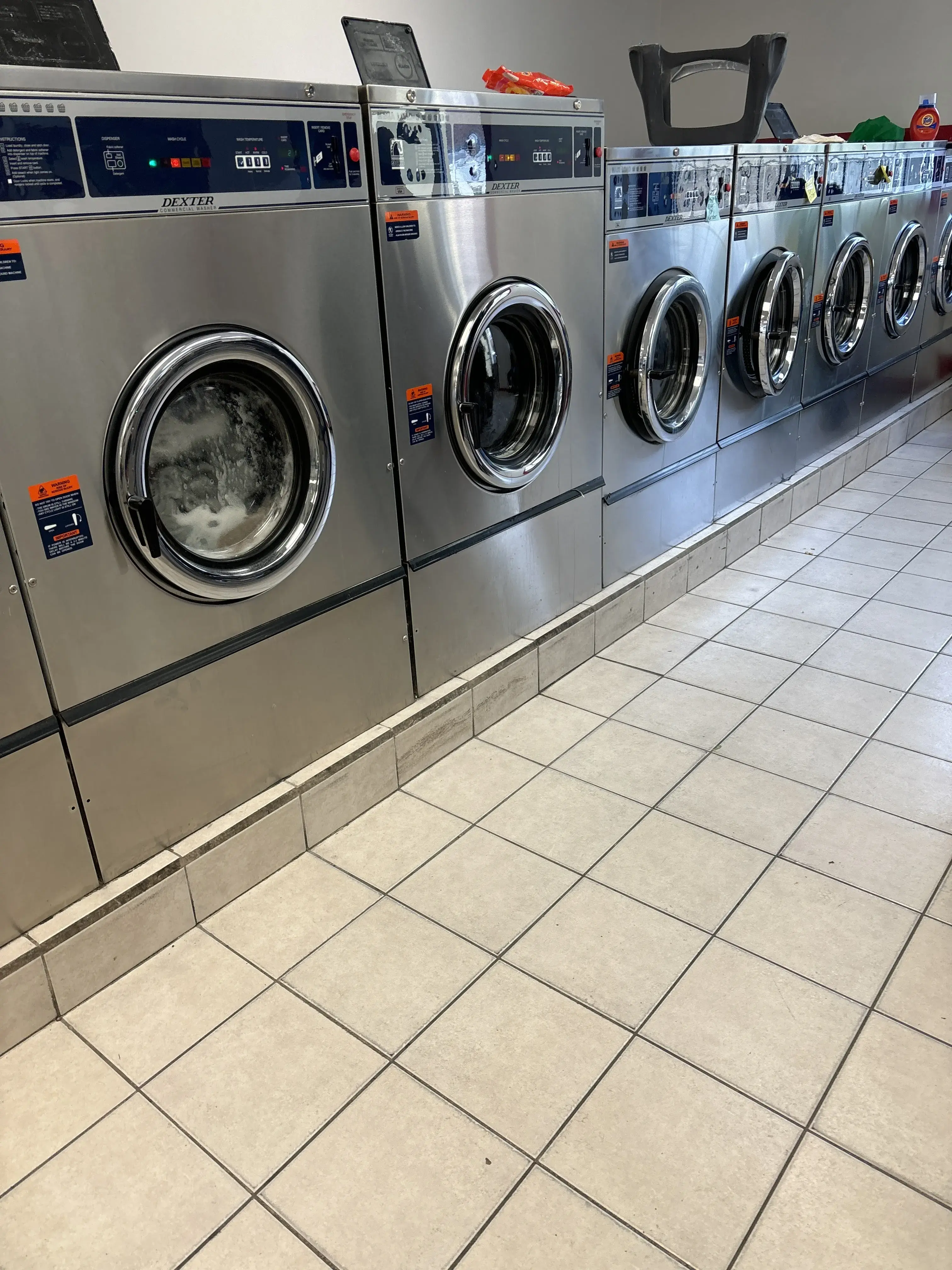 R & R Laundromat location
