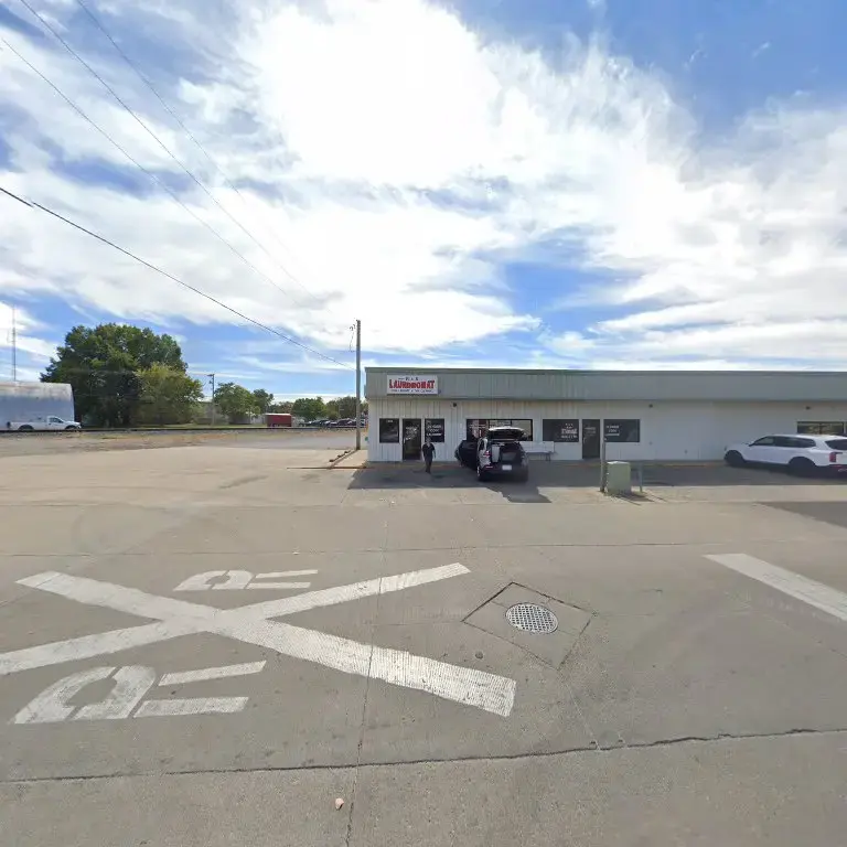 R & S Mini Storage & Laundromat thumbnail 10