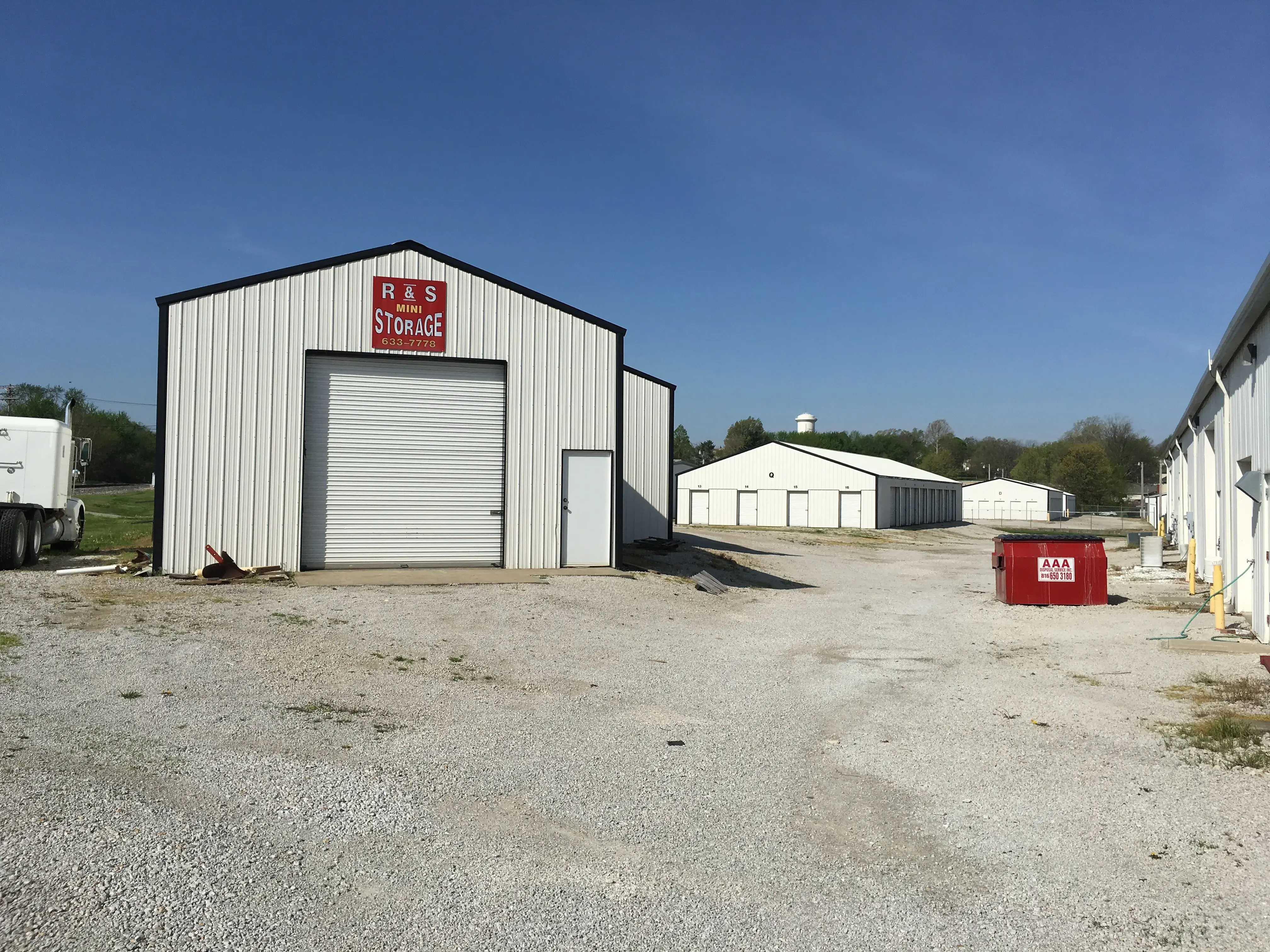 R & S Mini Storage & Laundromat - Image 6
