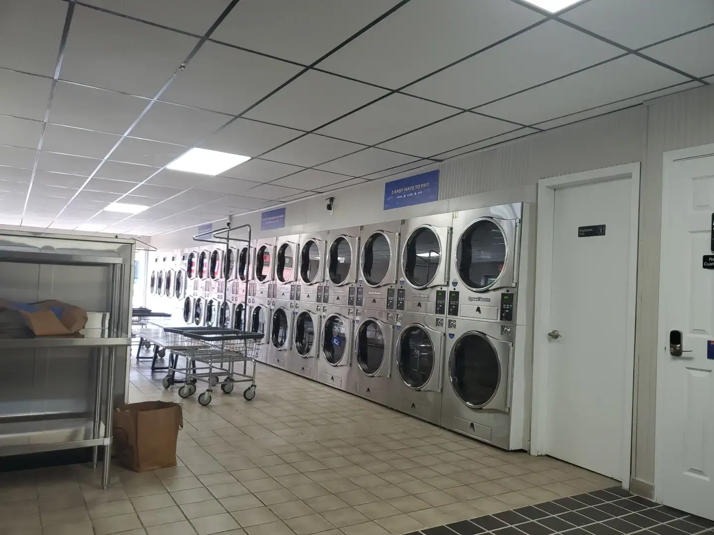 Race City Laundromart - Image 3