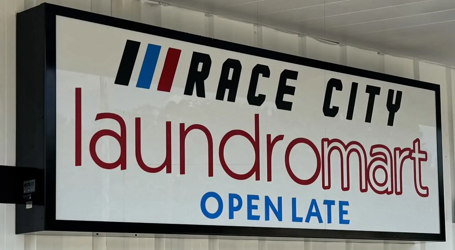 Race City Laundromart location