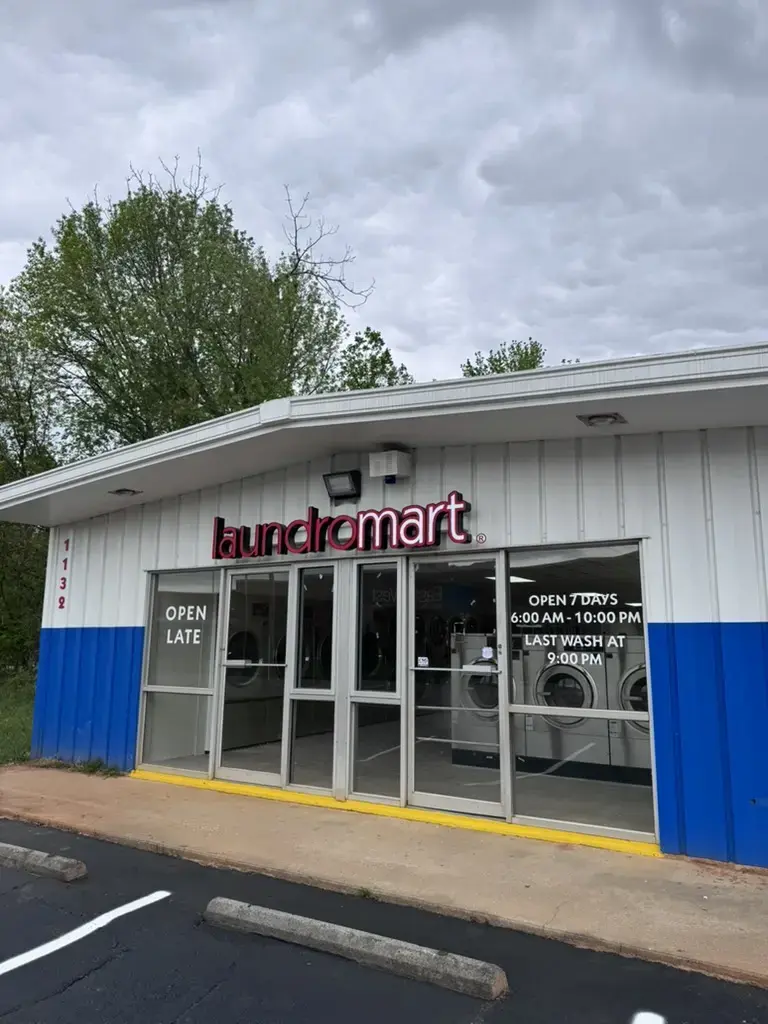 Race City Laundromart thumbnail 2