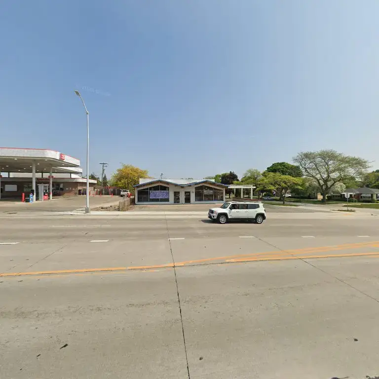Racine Cleaners & Alterations thumbnail 13