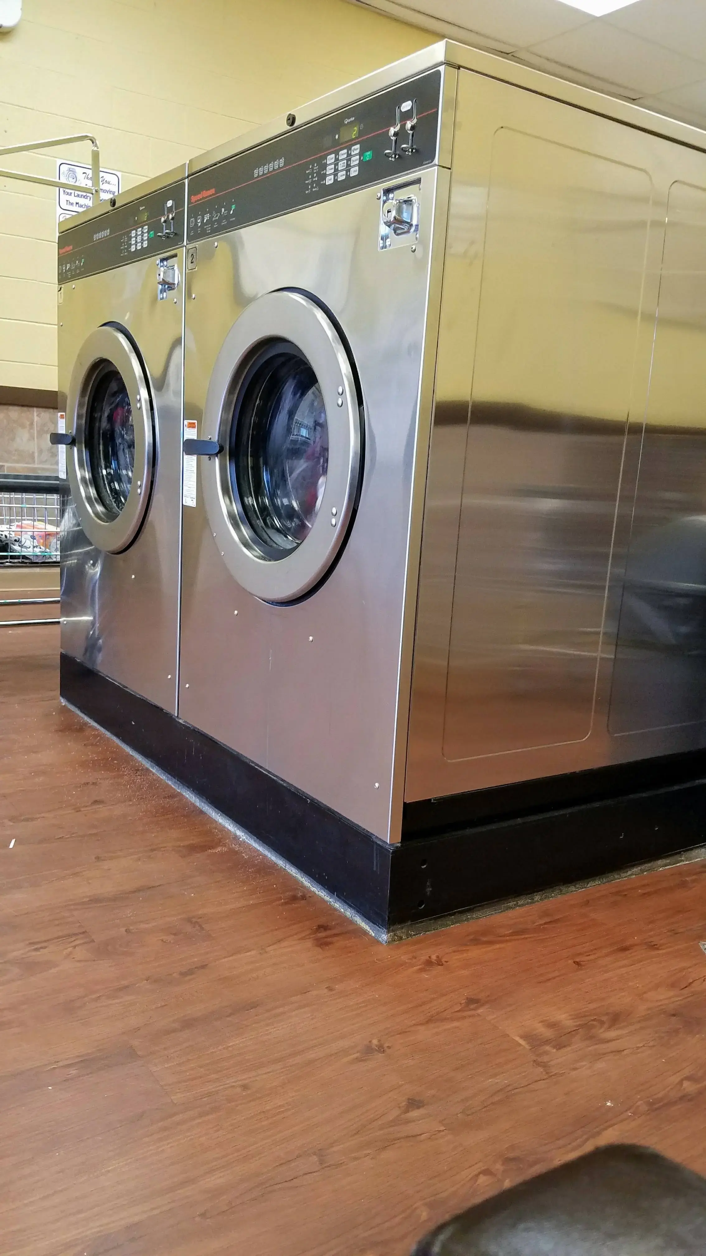 Rain City Laundry - Image 19