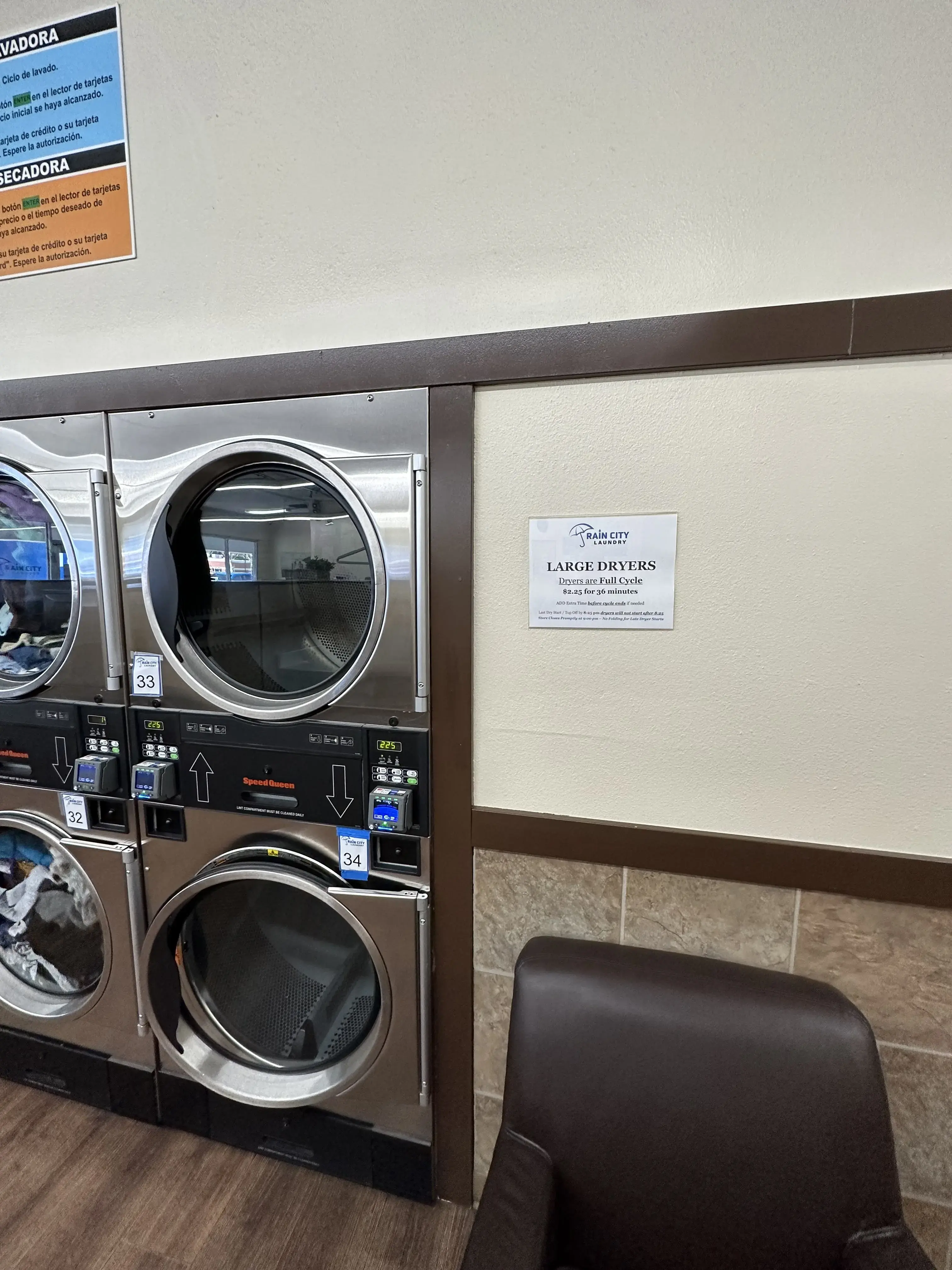 Rain City Laundry - Image 13