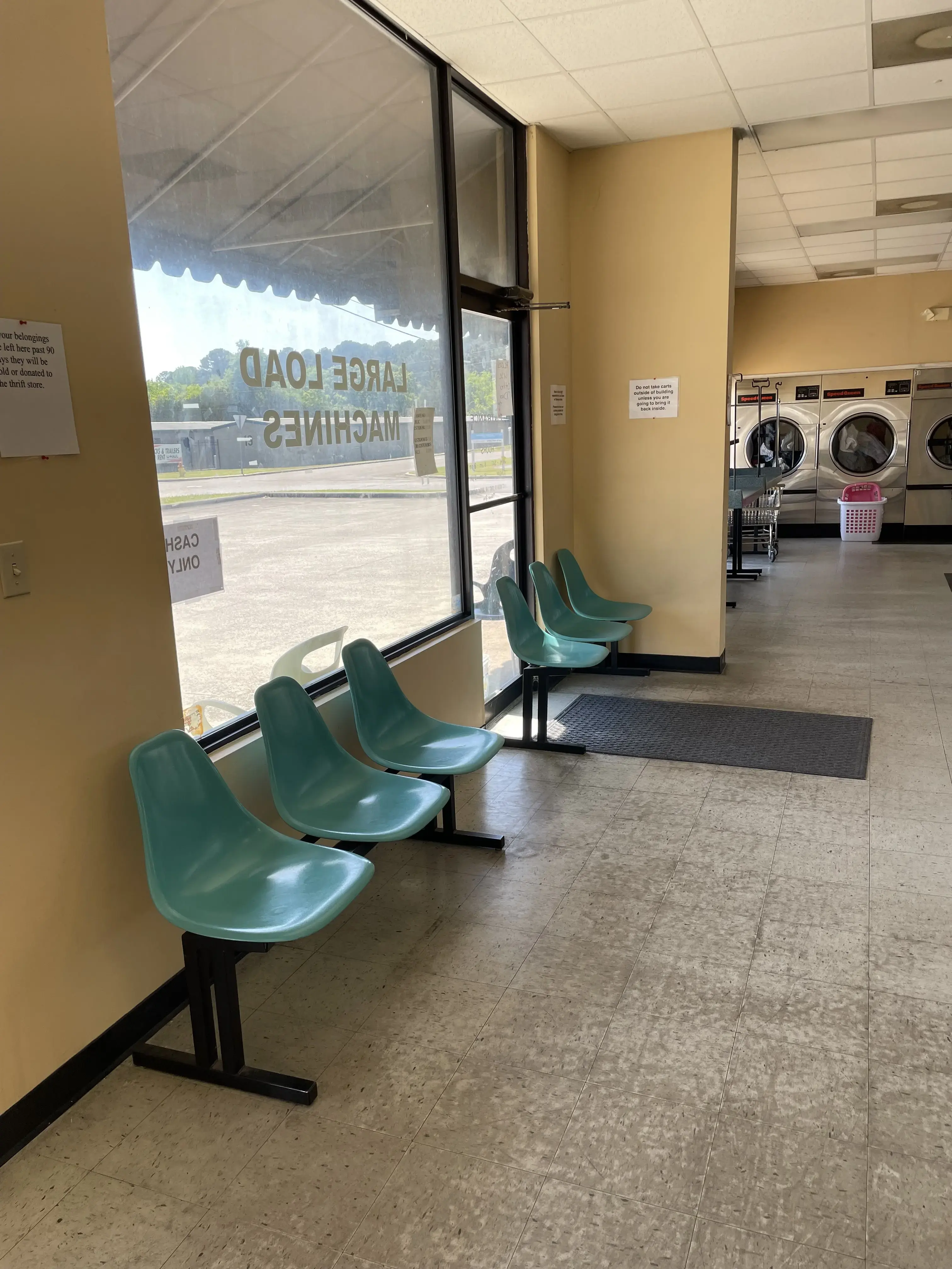 Rain Or Shine Laundromat - Image 3