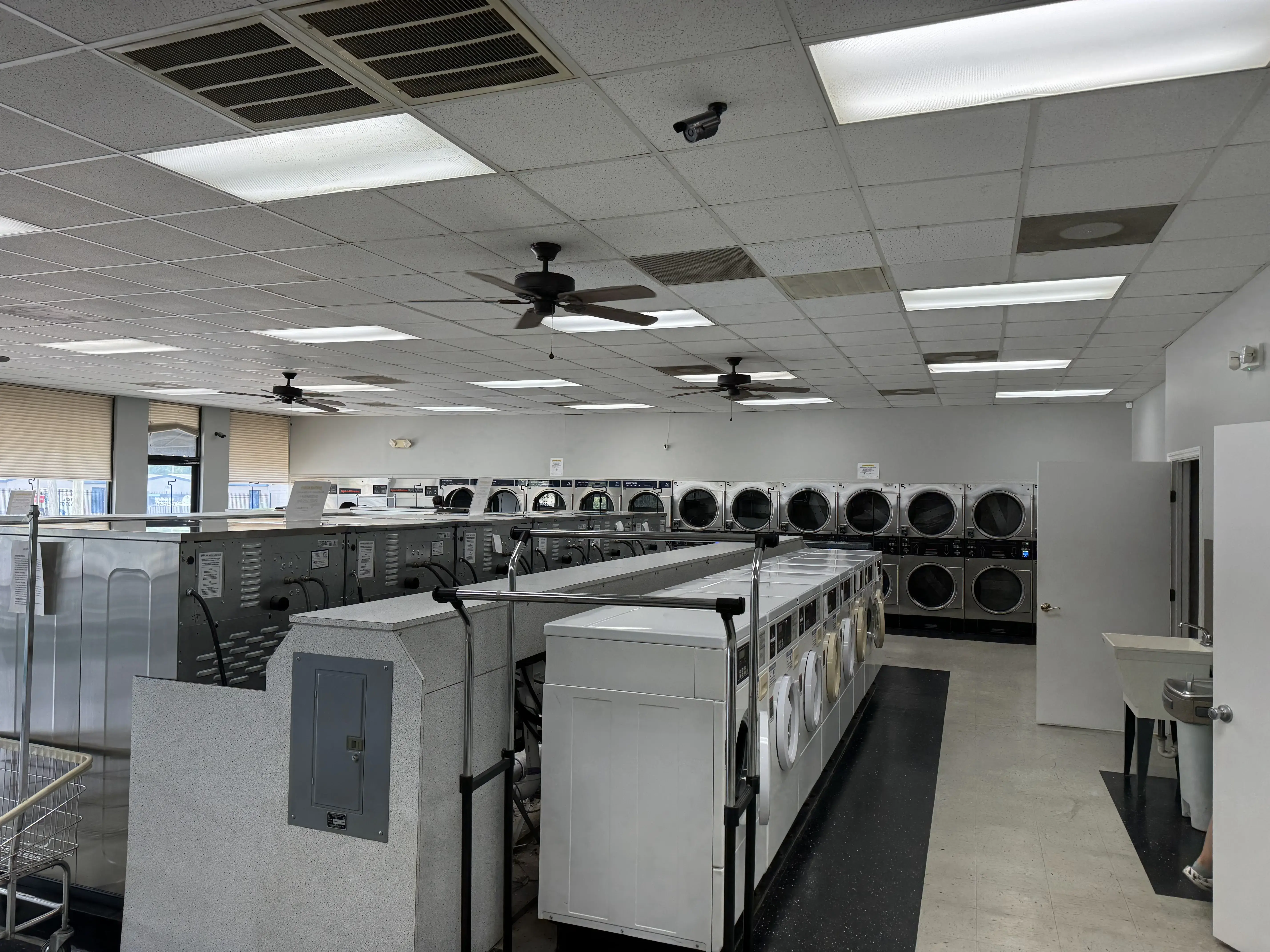 Rain Or Shine Laundromat - Image 18