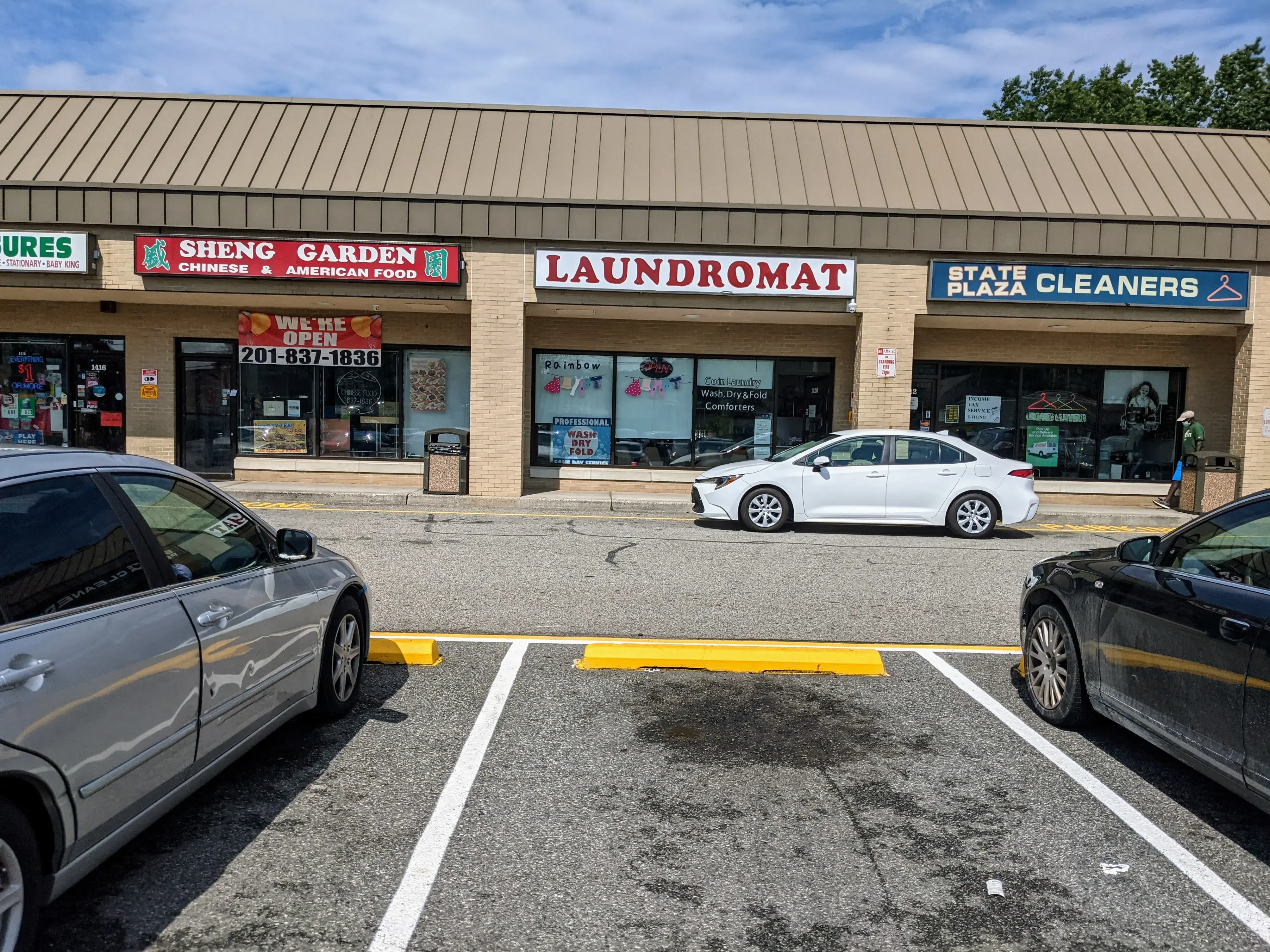 Rainbow Laundromat - Image 2