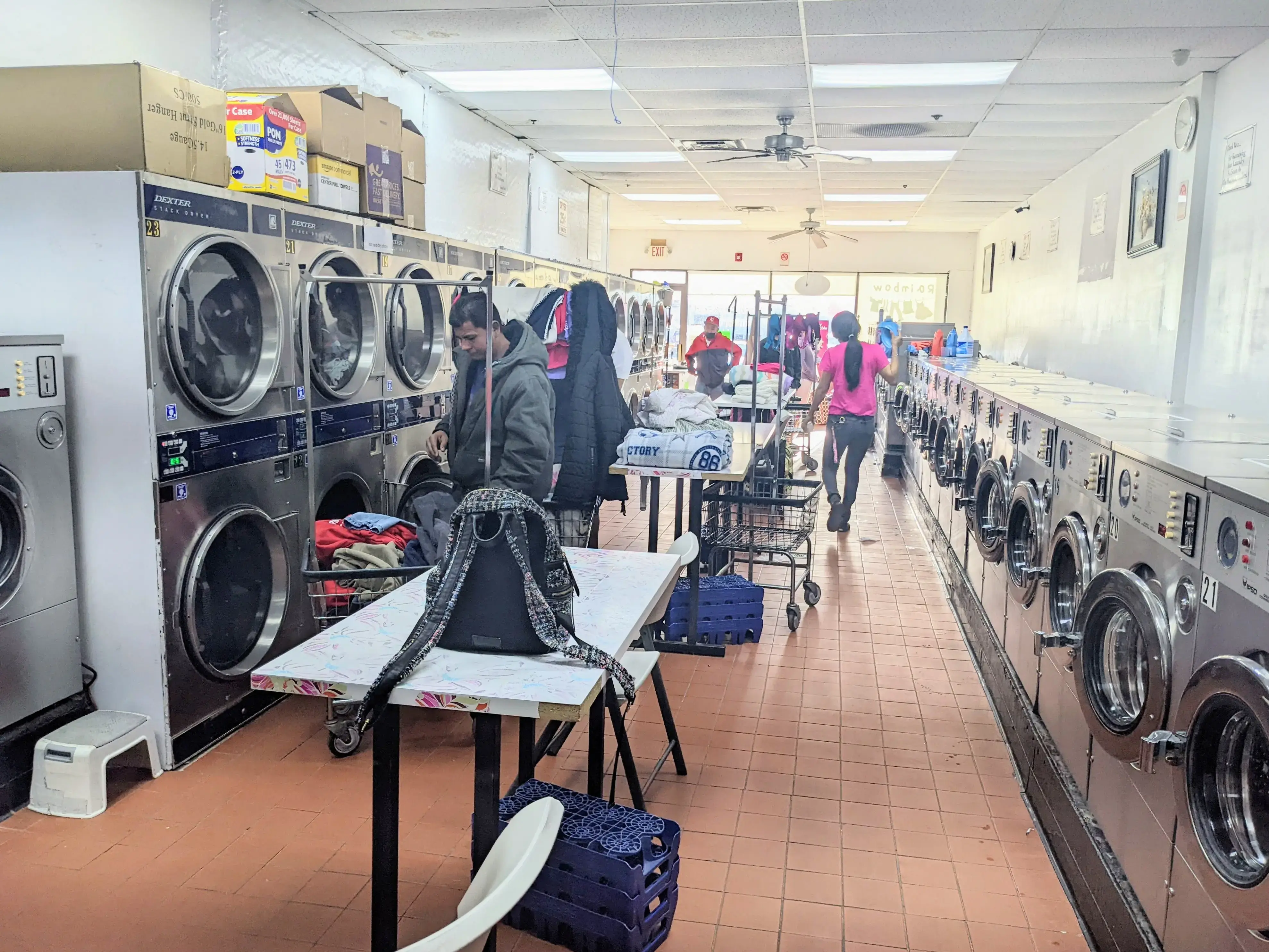 Rainbow Laundromat thumbnail 12
