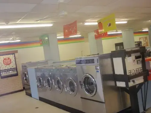 Rainbow Laundry Land Laundromat - Image 5