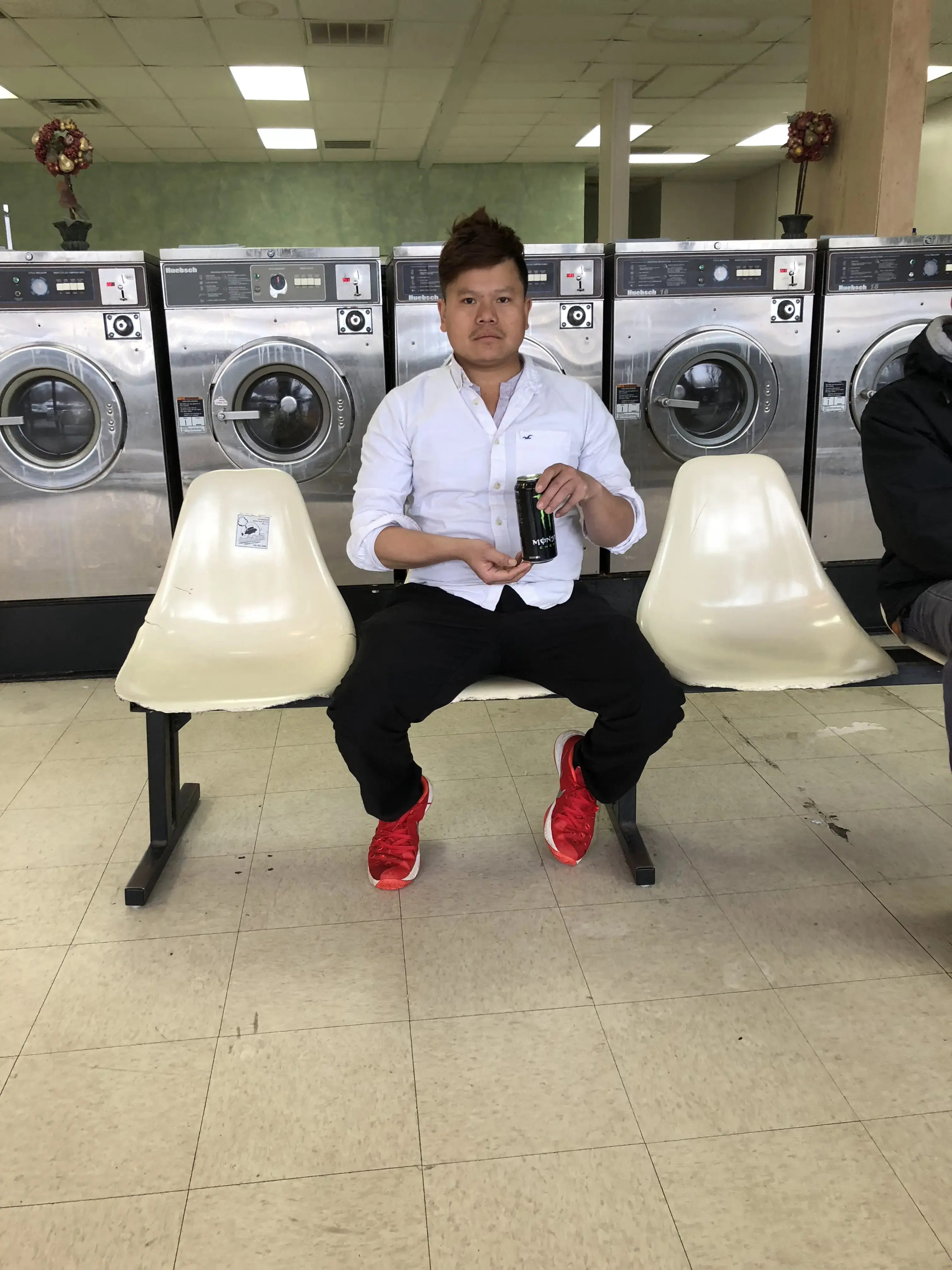 Rainbow Maytag Coin Laundry thumbnail 7