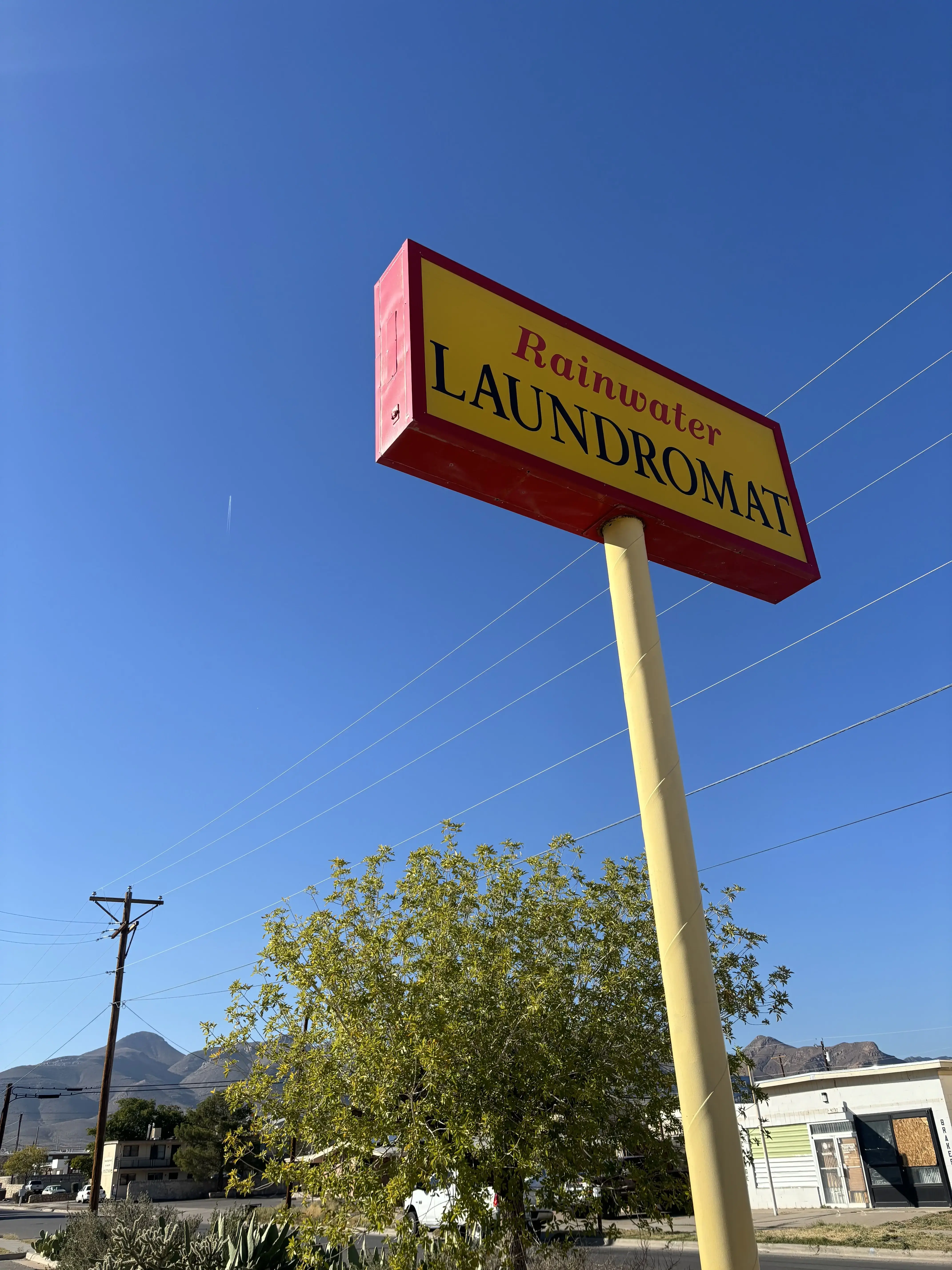 Rainwater Laundromat thumbnail 4