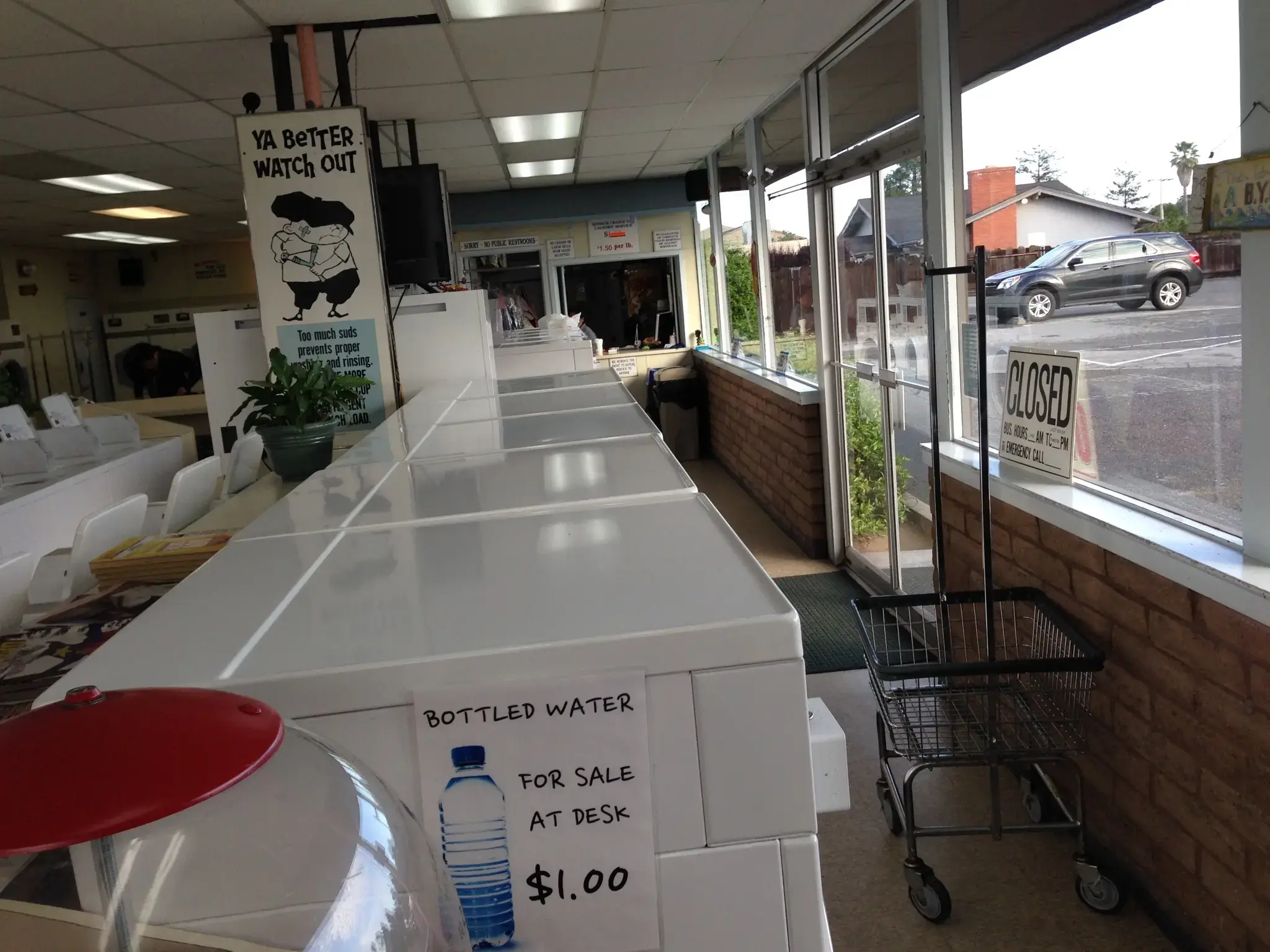 Randazzo's Wash & Dry - Image 20