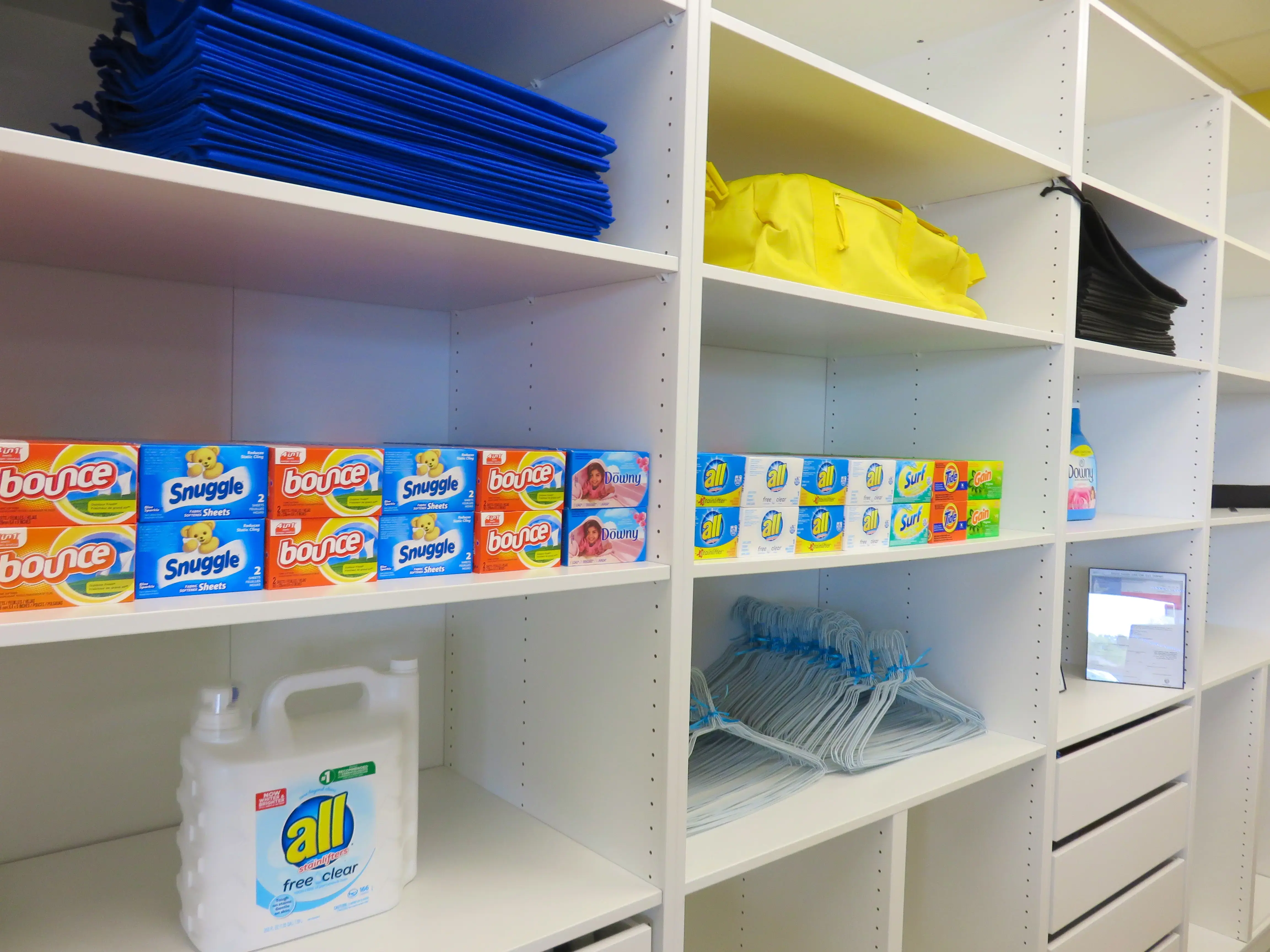 Rapido Wash Laundromat - Wash N Fold - Image 9