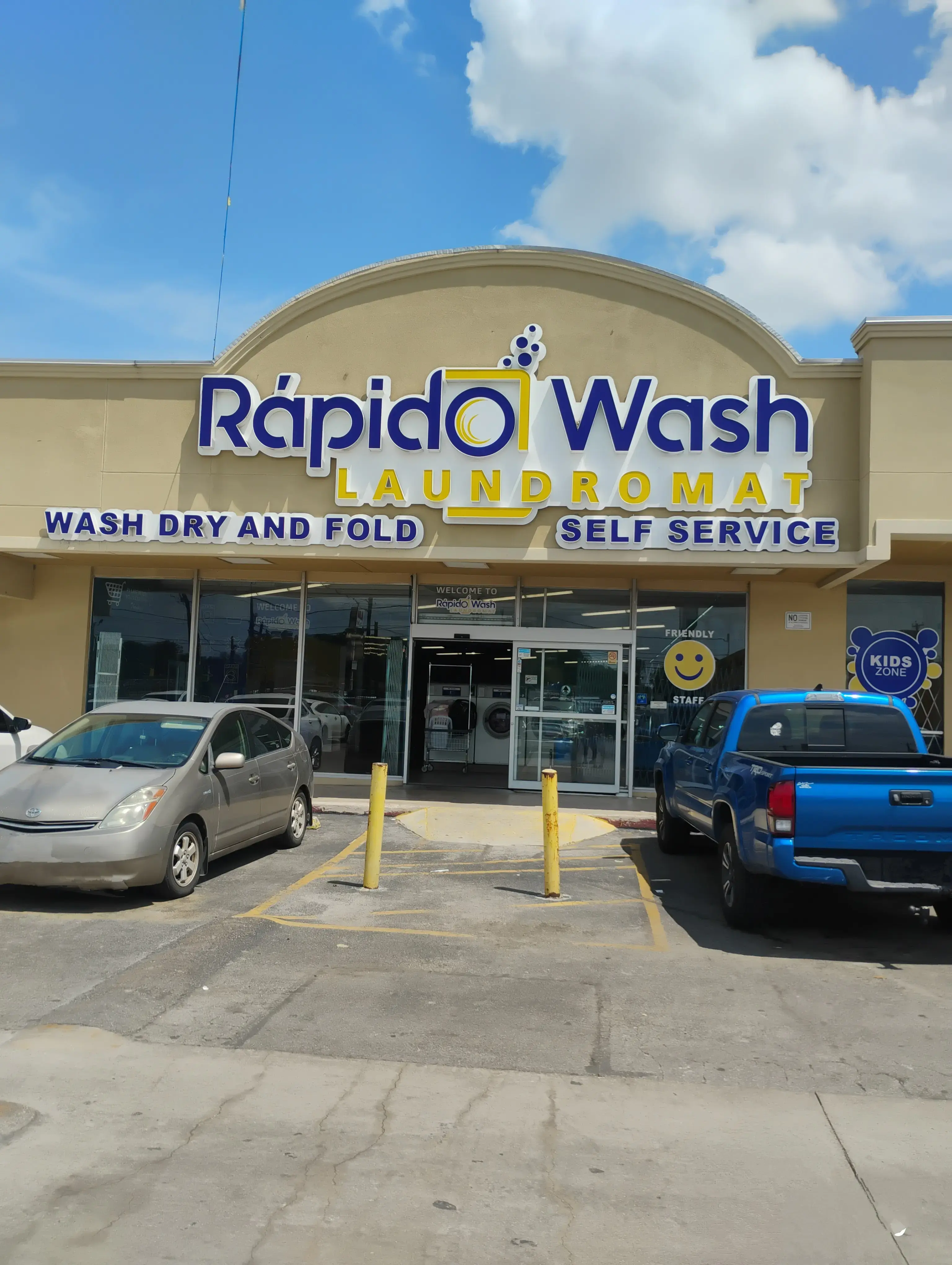 Rapido Wash Laundromat - Wash N Fold - Image 3