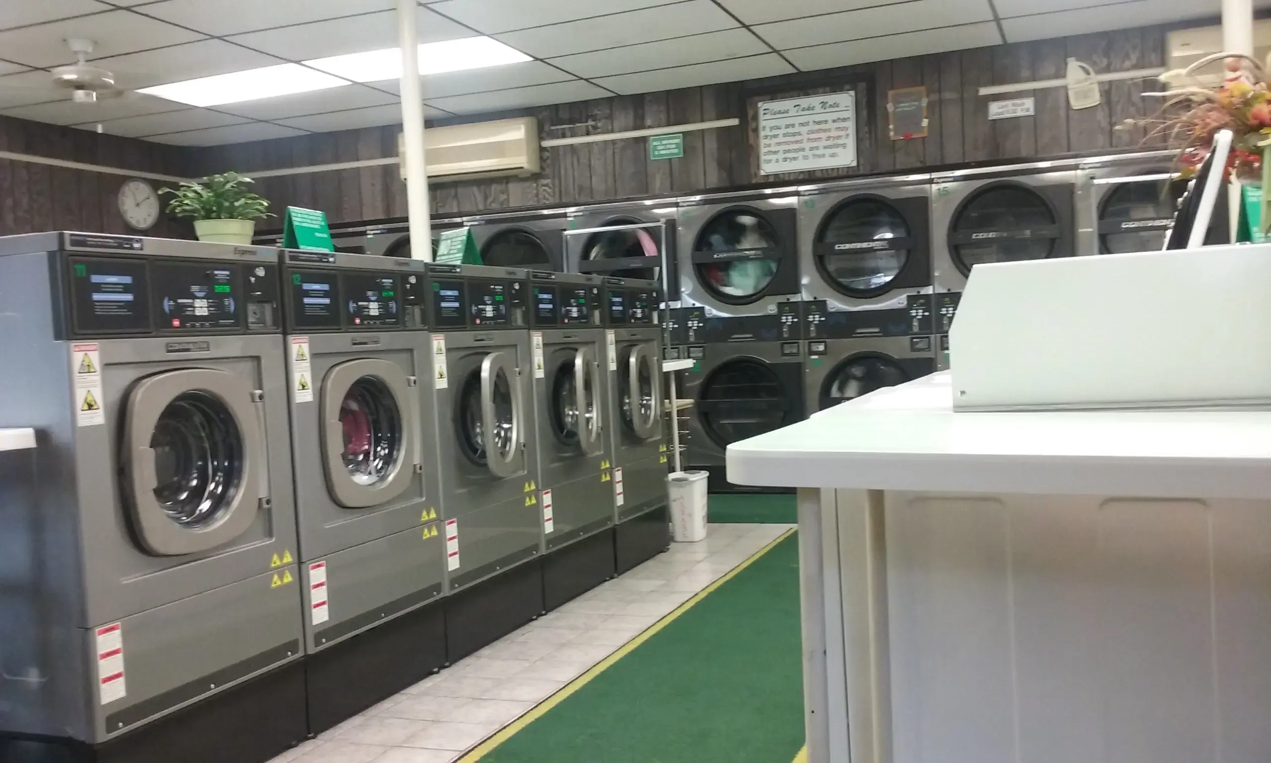 Raritan Laundromat thumbnail 6
