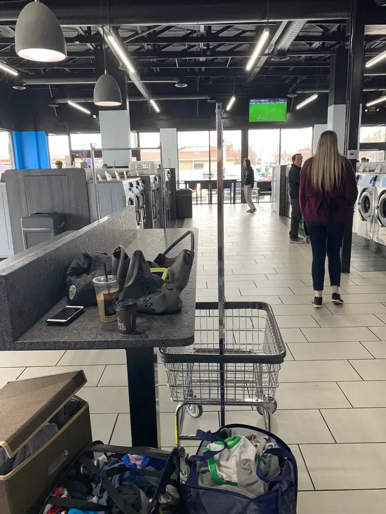 Rave Laundry - Meridian - Image 15