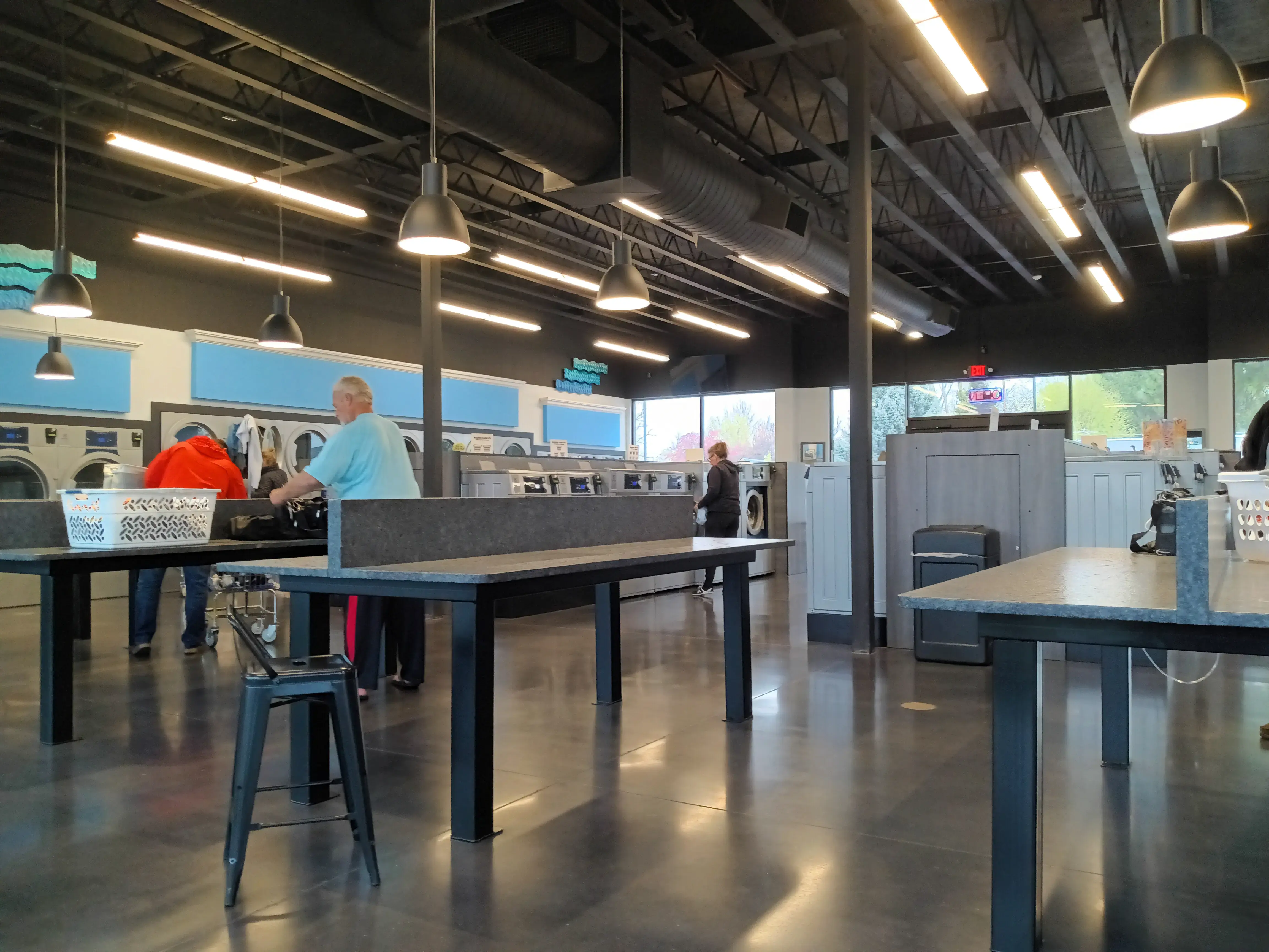 Rave Laundry - Northwest Boise (State Street) - Image 3