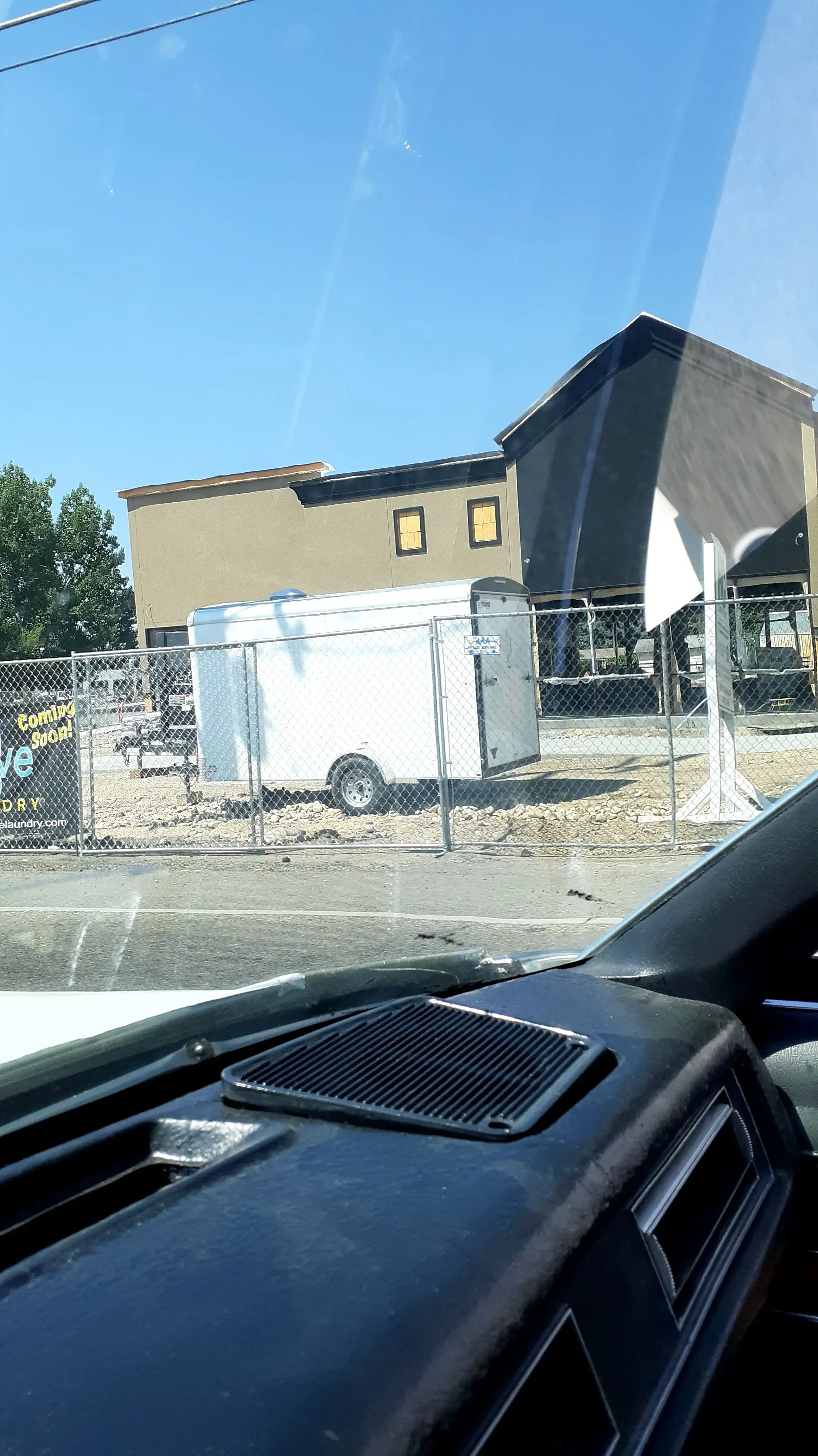 Rave Laundry - Northwest Boise (State Street) thumbnail 10