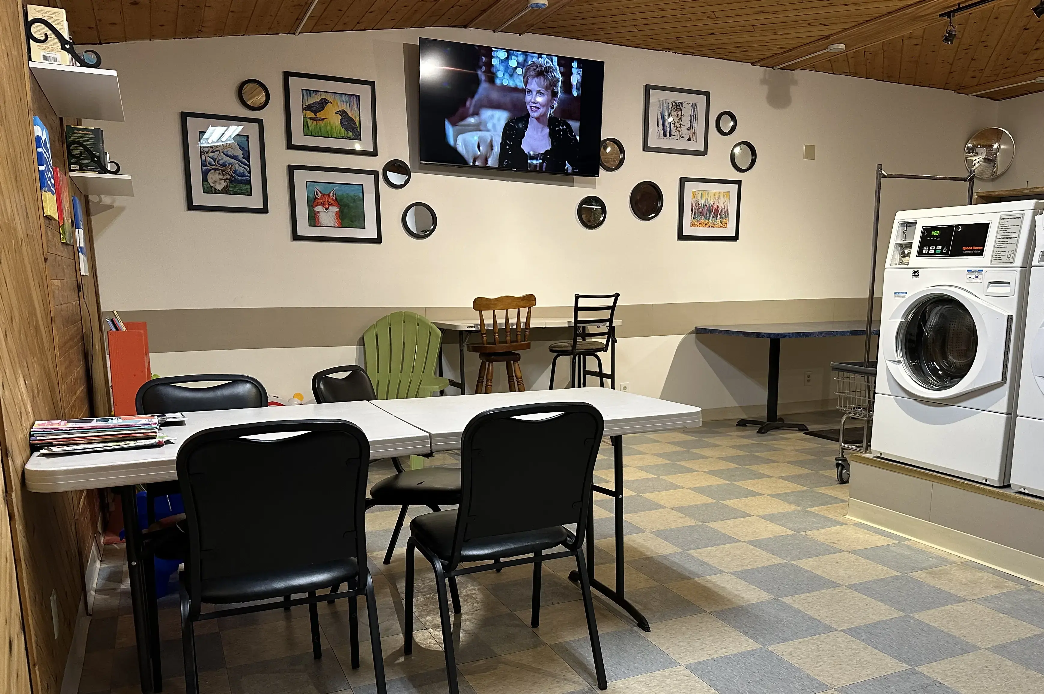 Raven's Ridge Laundromat - Image 2