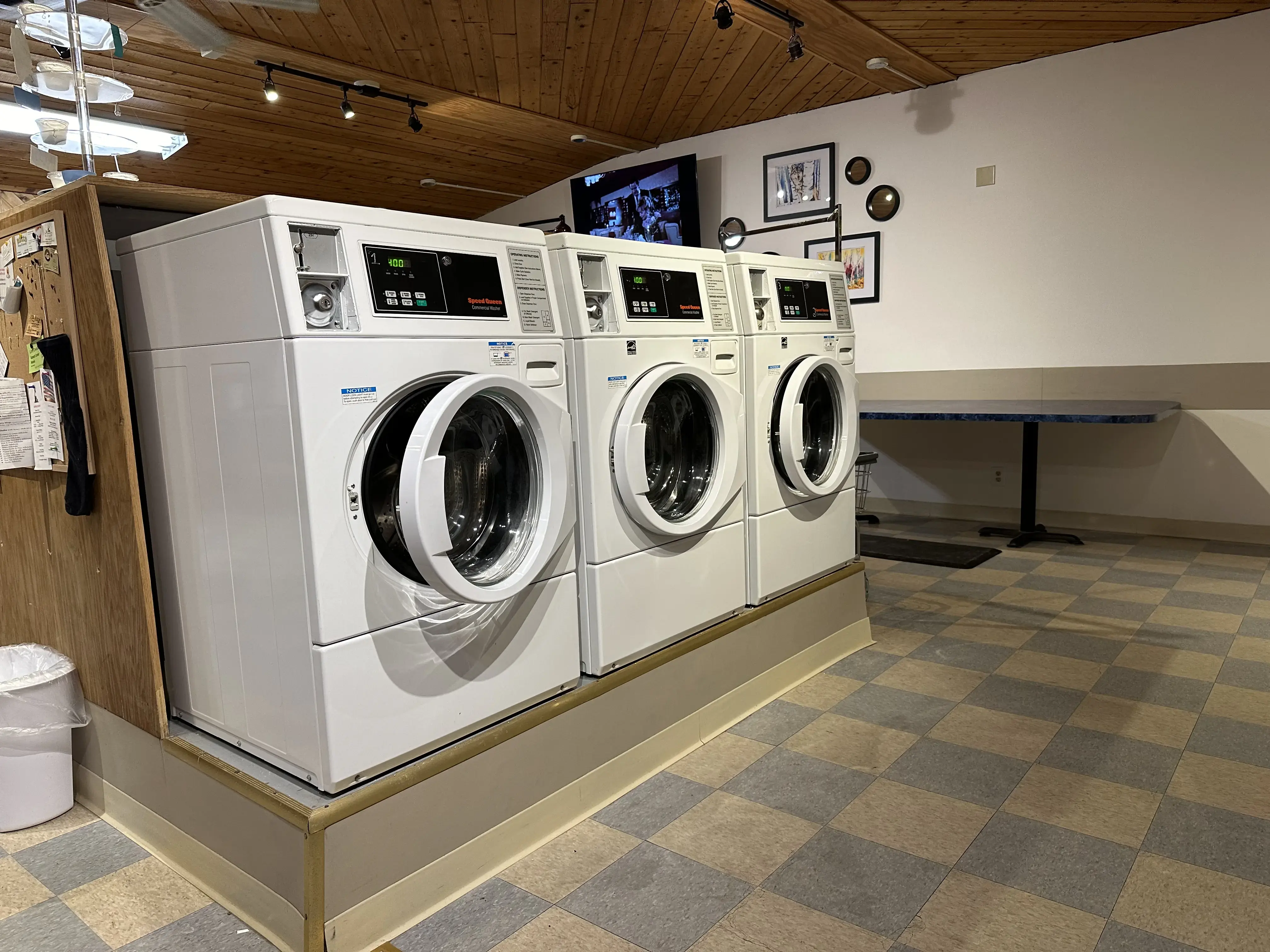 Raven's Ridge Laundromat location