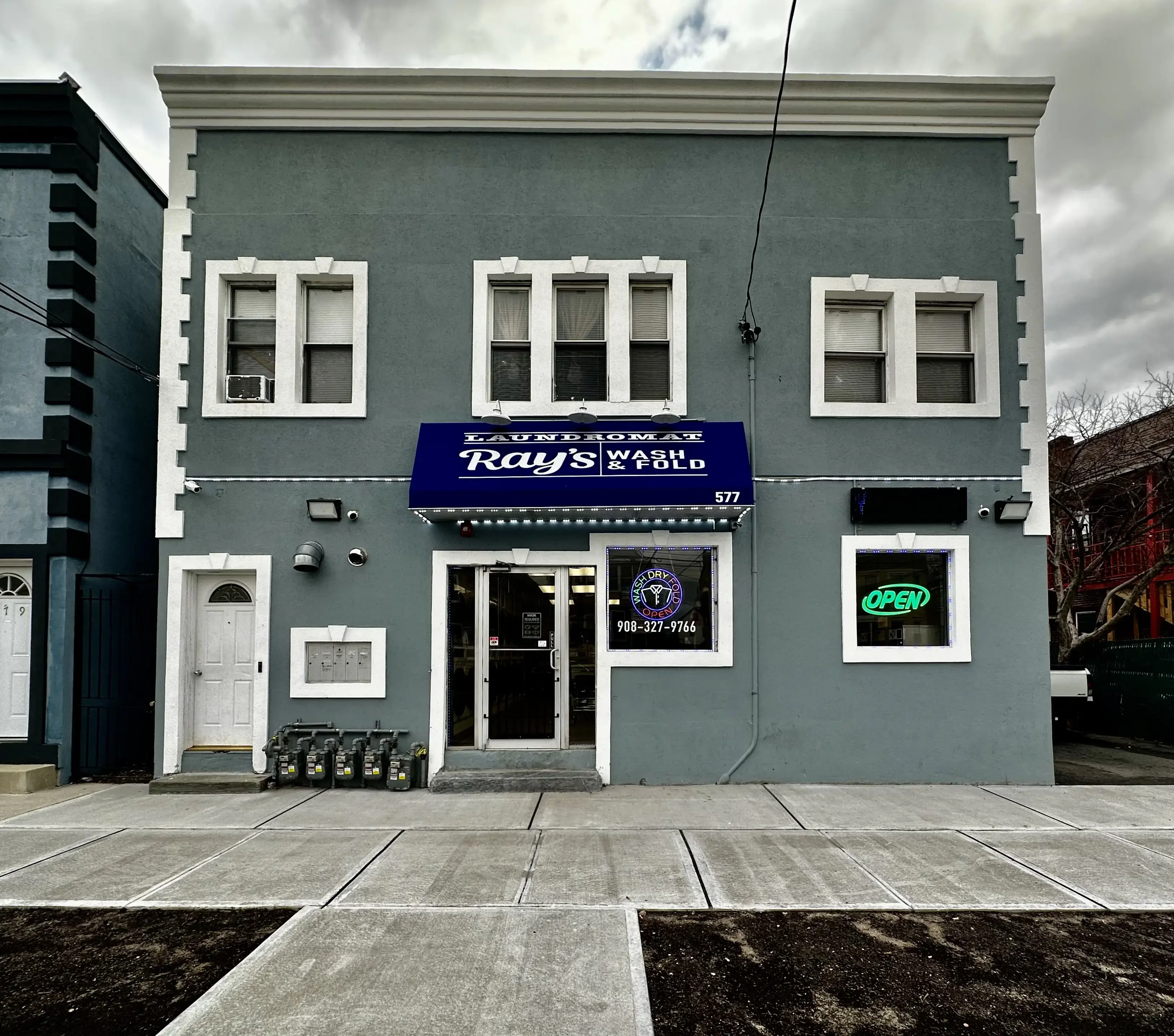 Ray's Coin OP Laundromat - Image 10
