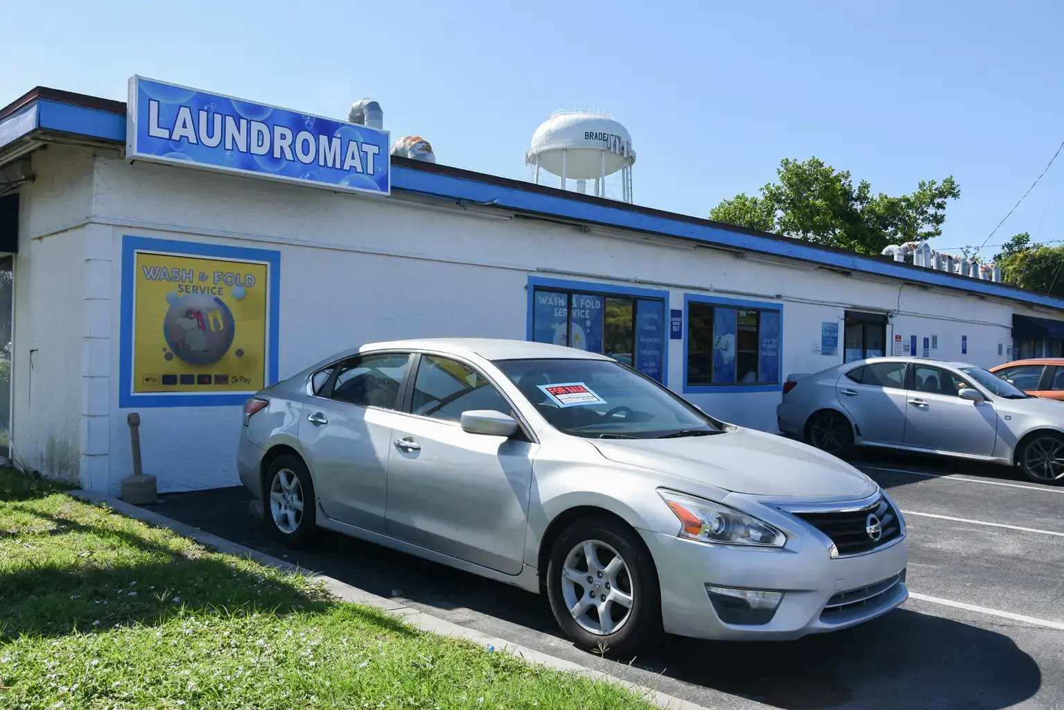 Ray's Laundromat thumbnail 5