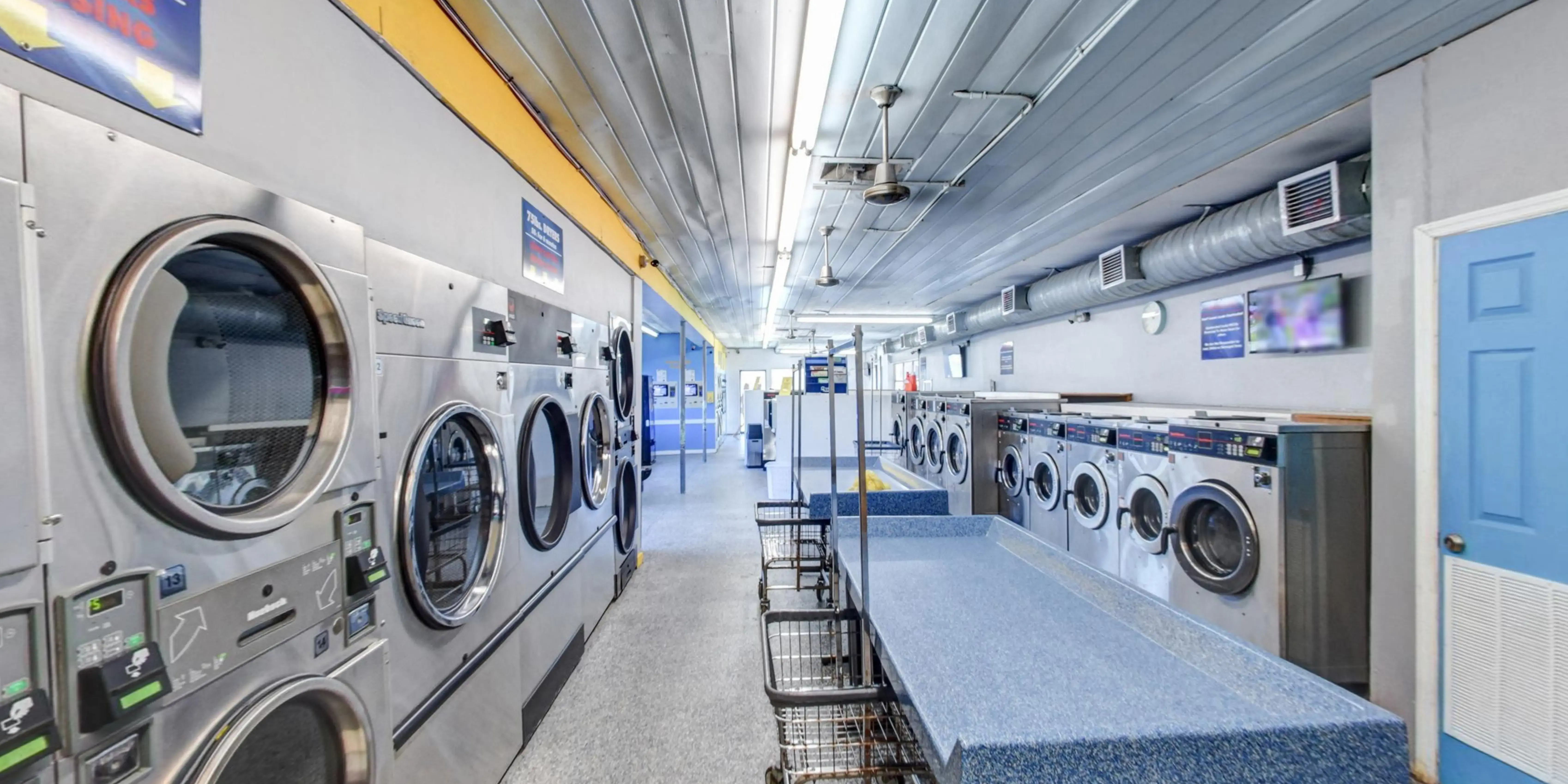 Ray's Laundromat thumbnail 2