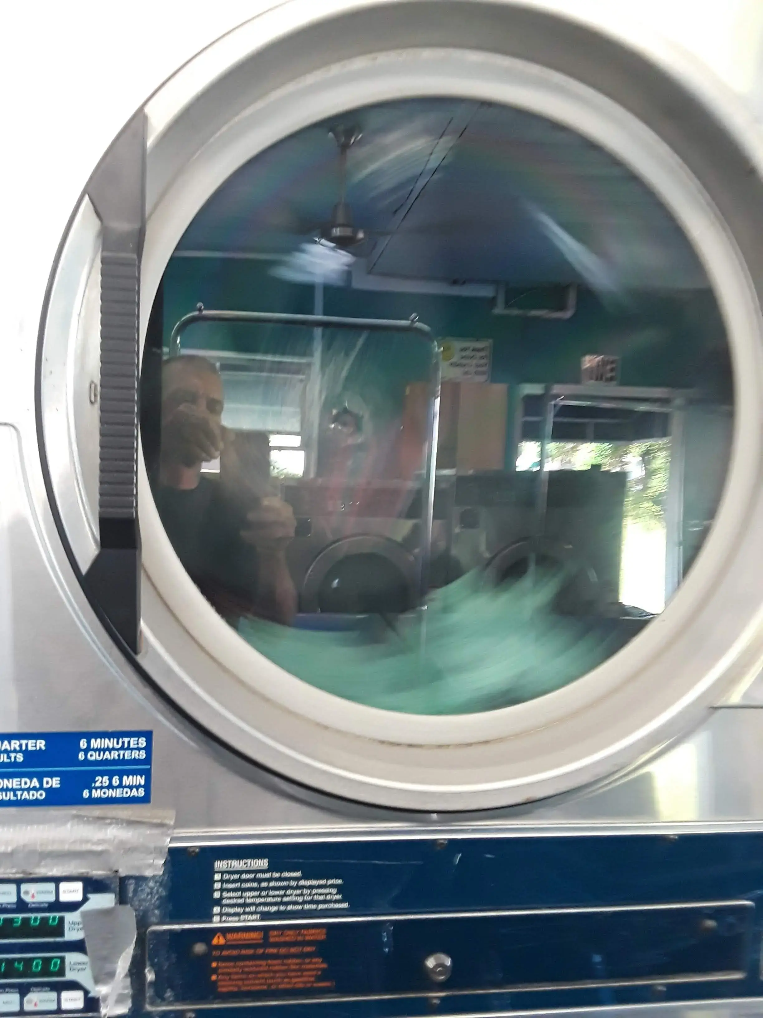 Ray's Laundromat thumbnail 20