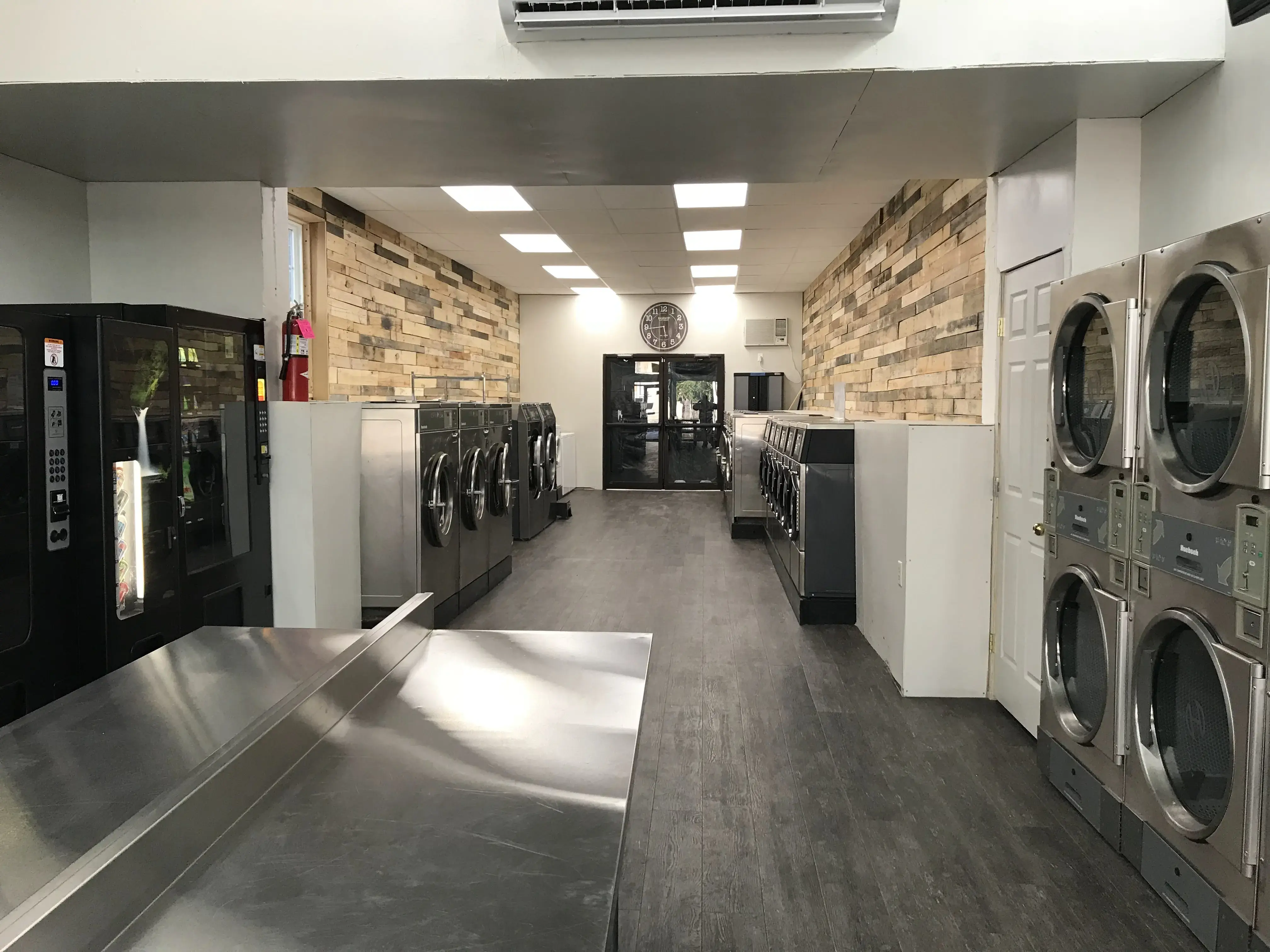 Reading Laundromat - Image 2