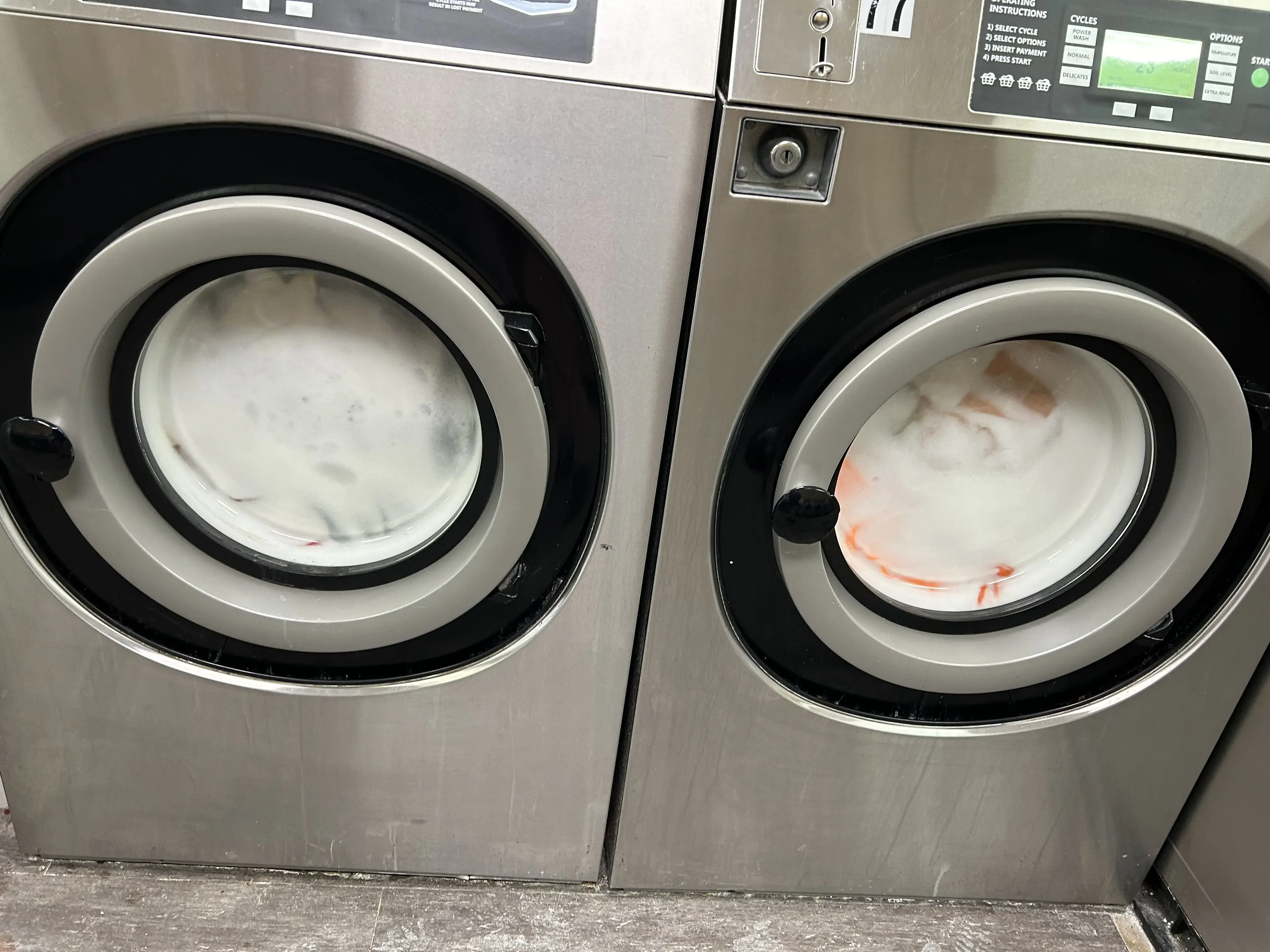 Reading Laundromat thumbnail 9