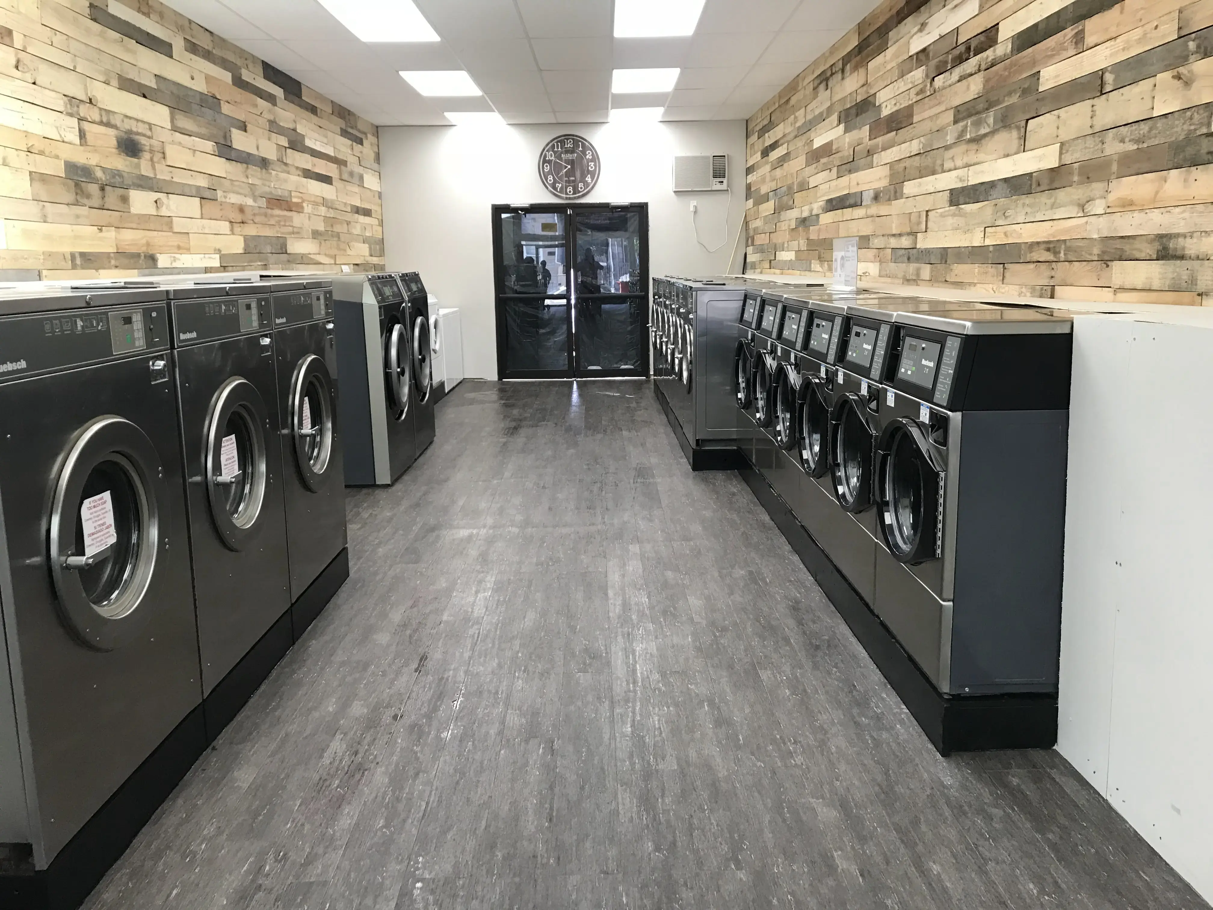 Reading Laundromat thumbnail 17