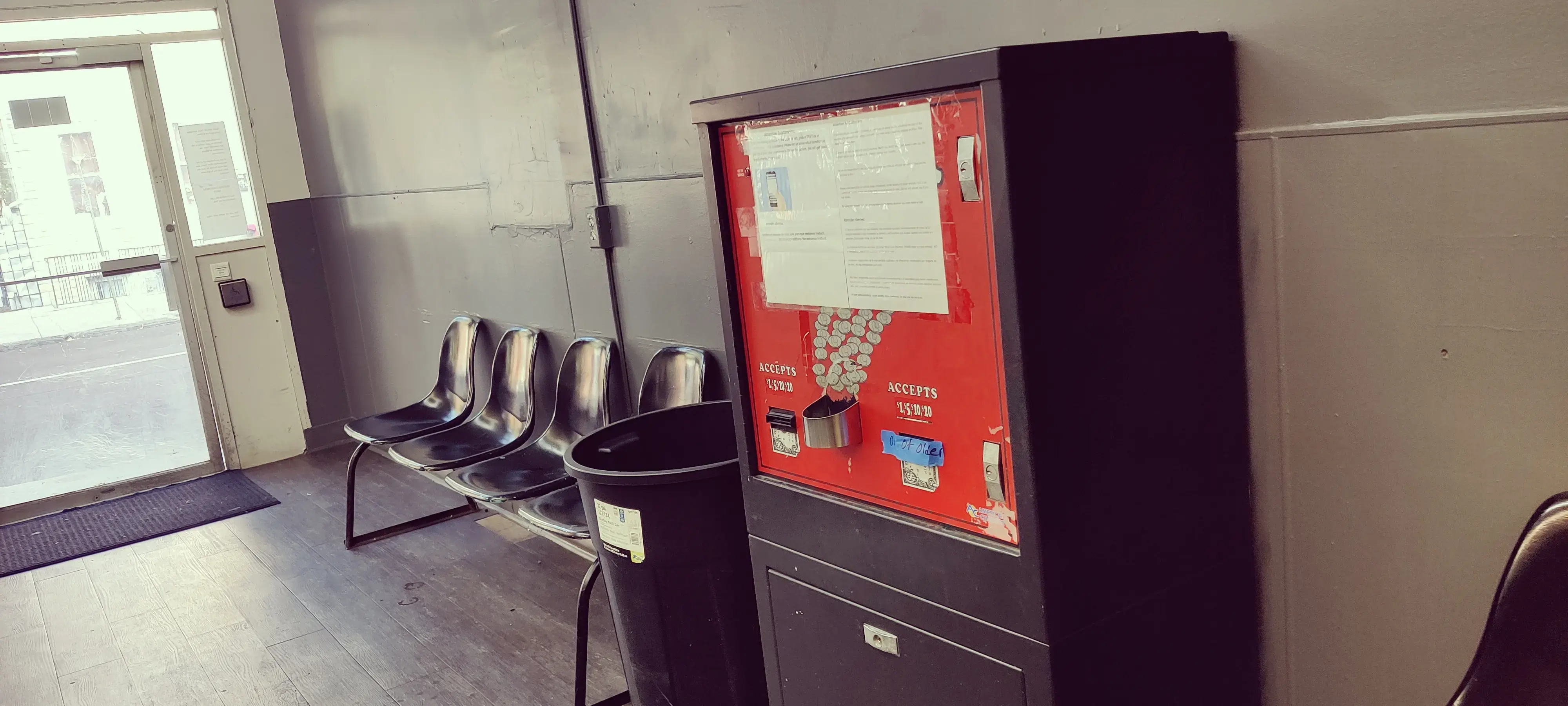 Reading Laundromat - Image 6