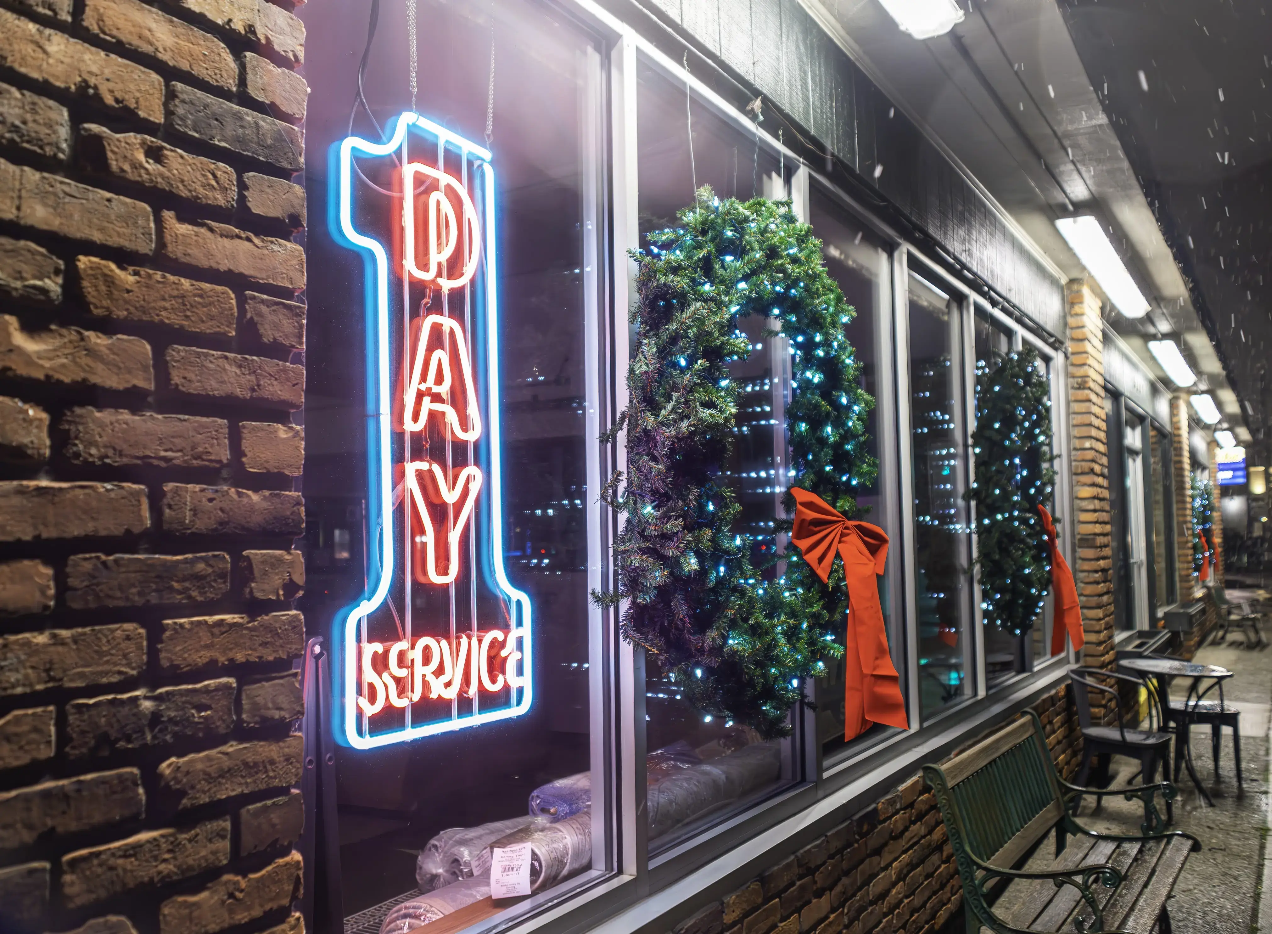 Read's Dry Cleaners thumbnail 9