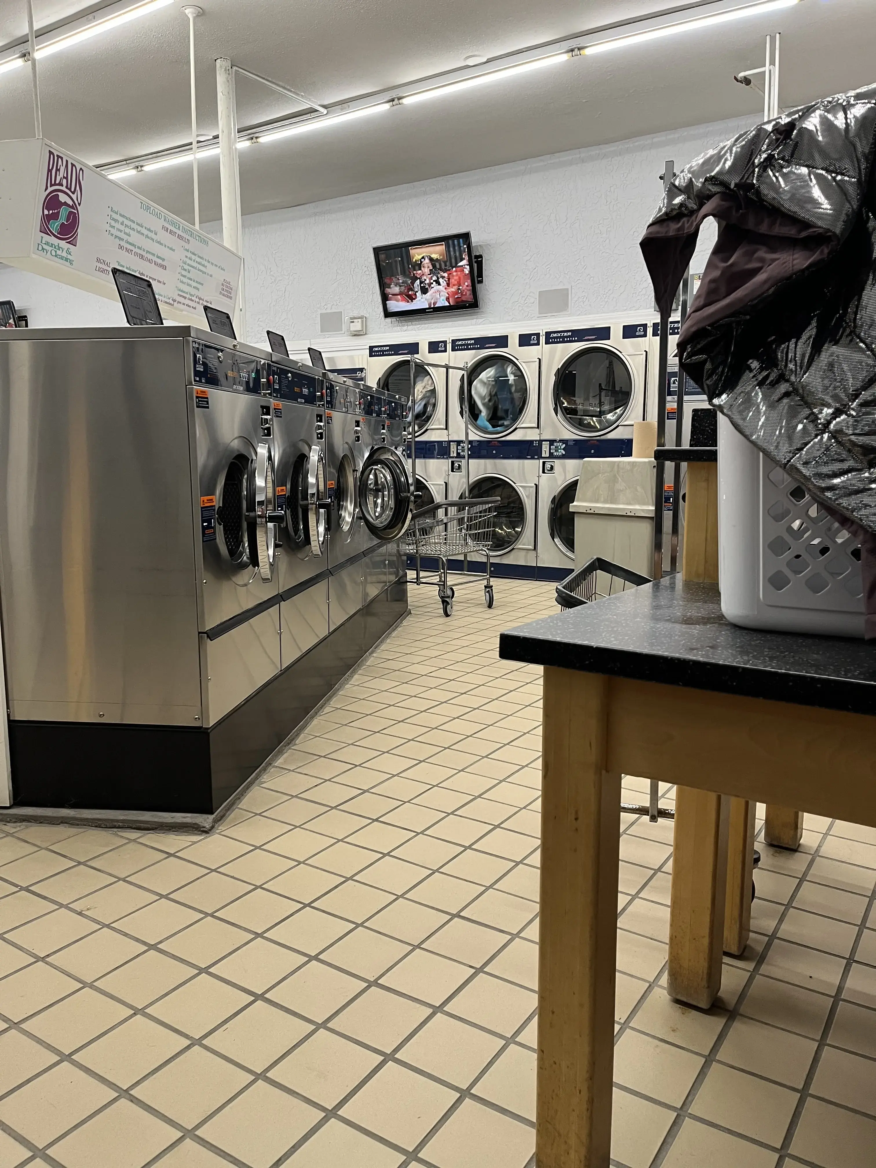 Read's Dry Cleaners - Image 1