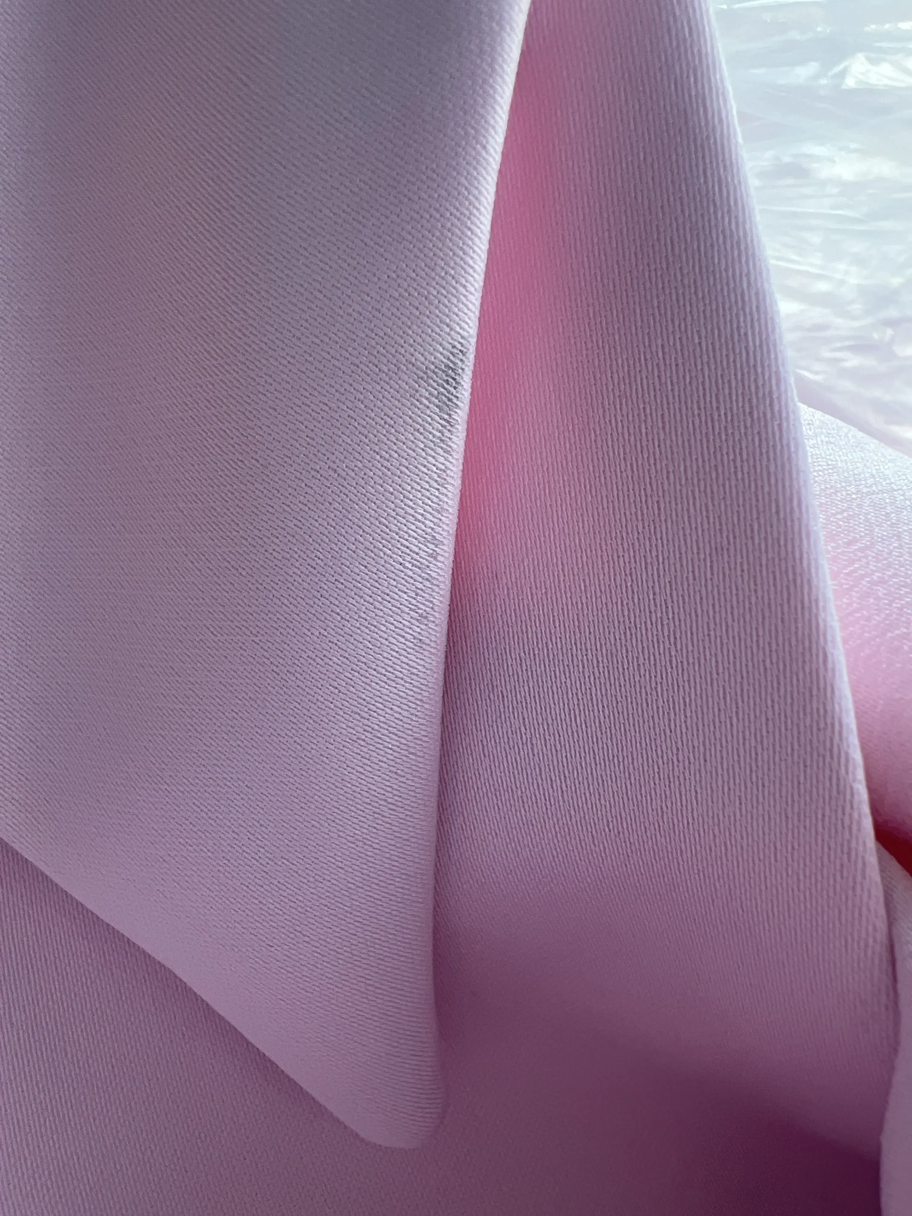 Red Hanger - Layton - Image 5